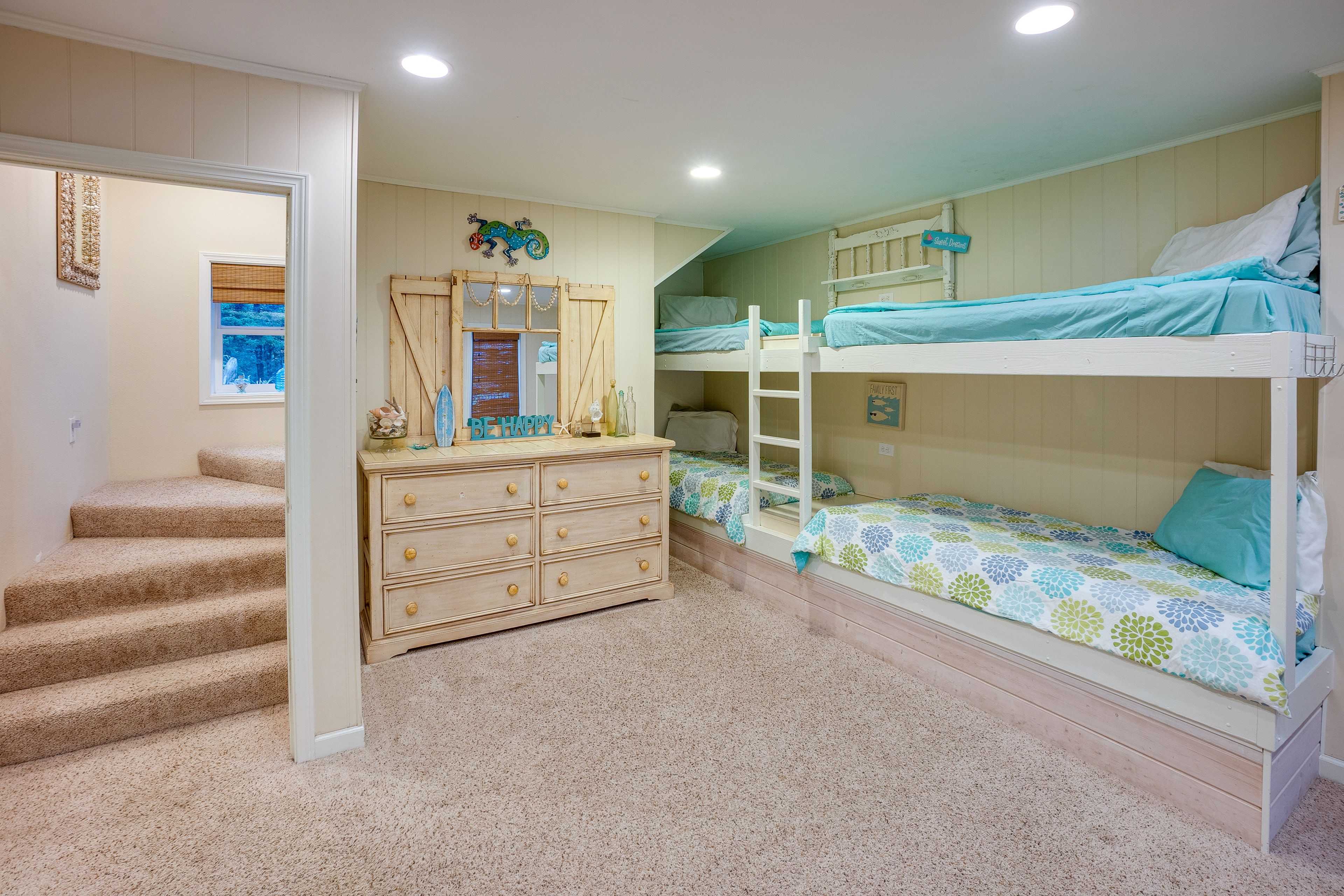 Bedroom 3 | 2 Twin Bunk Beds | Ground Floor
