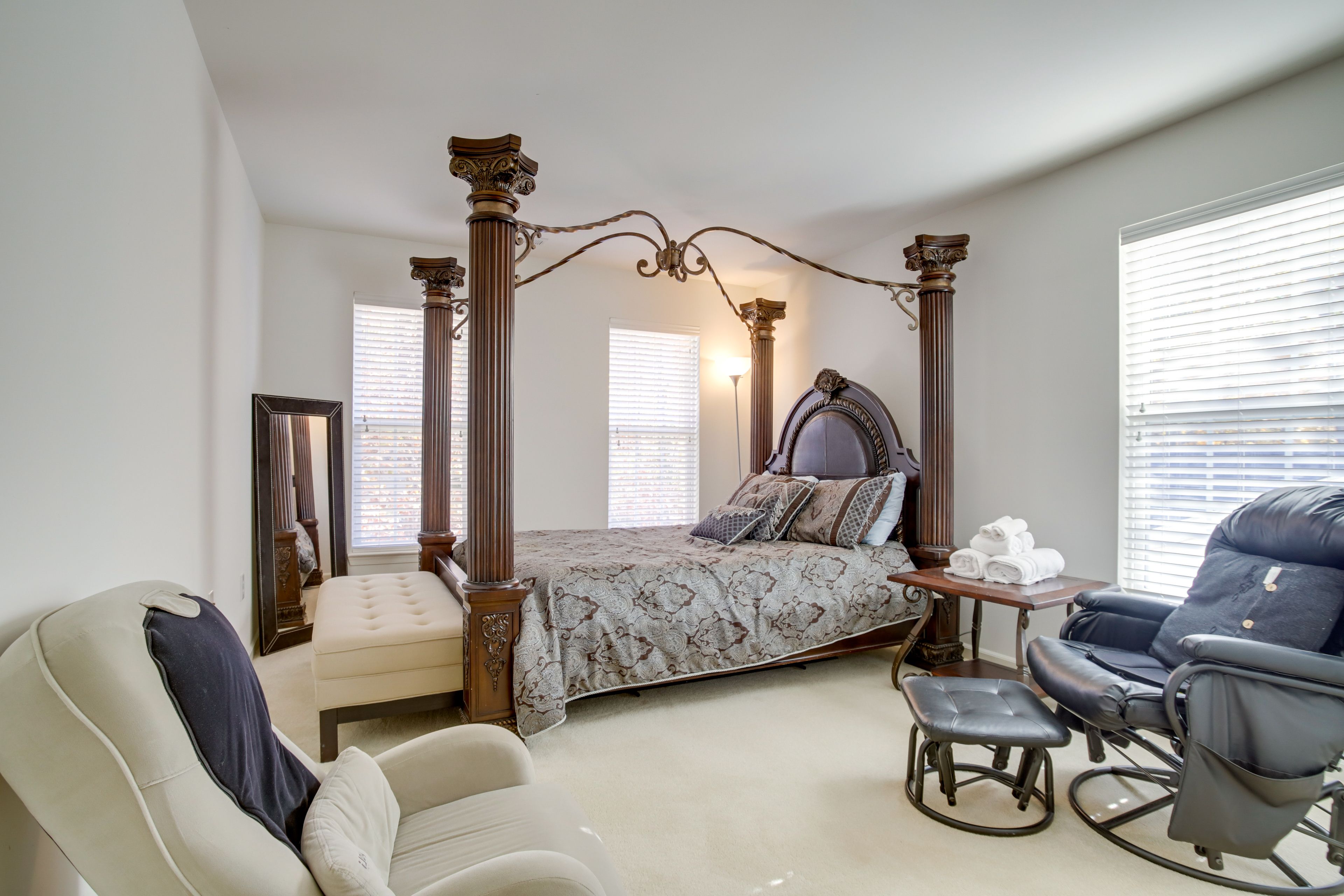 Bedroom 2 | Queen Bed | 2nd Floor