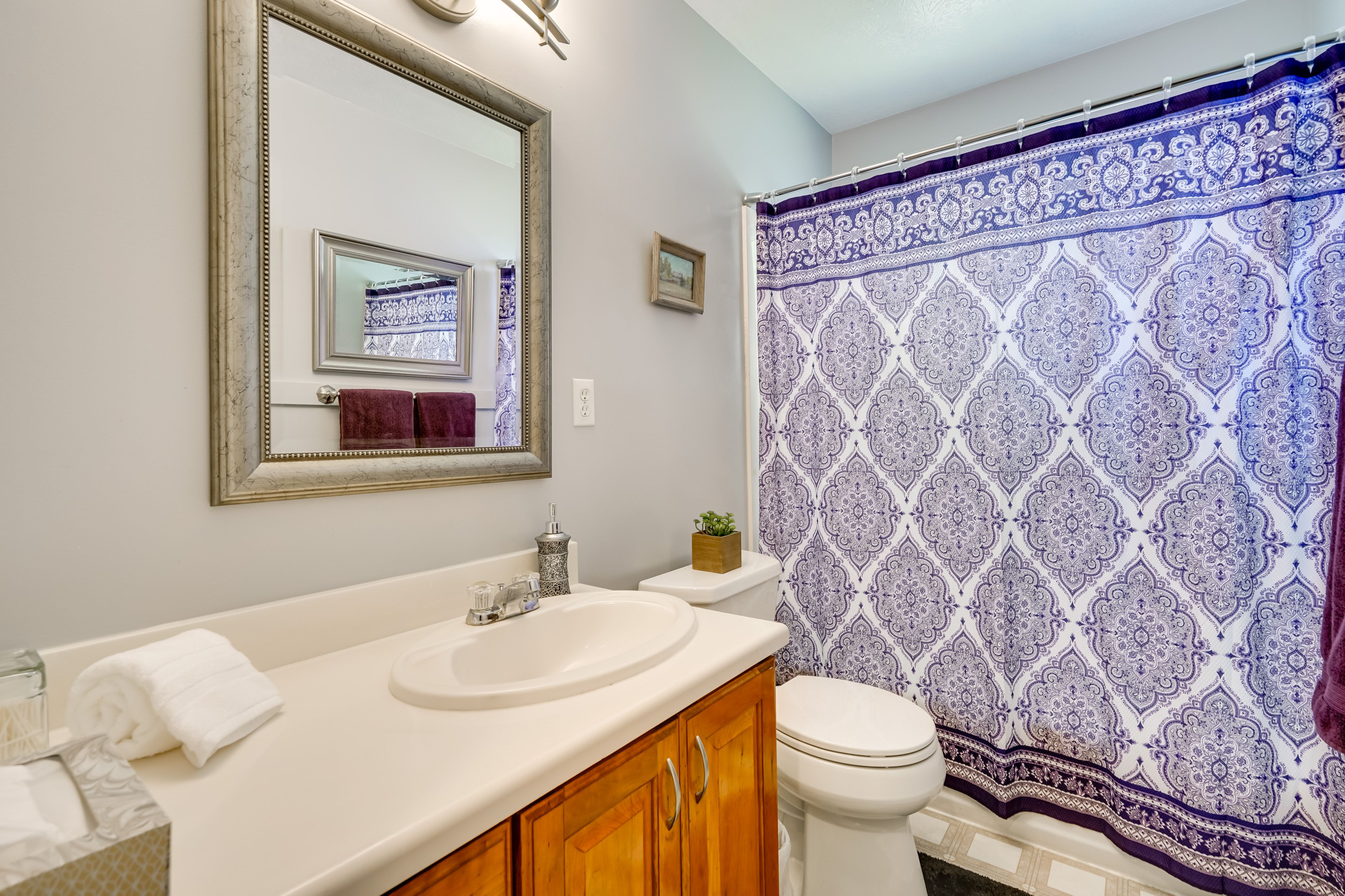 Full Bathroom