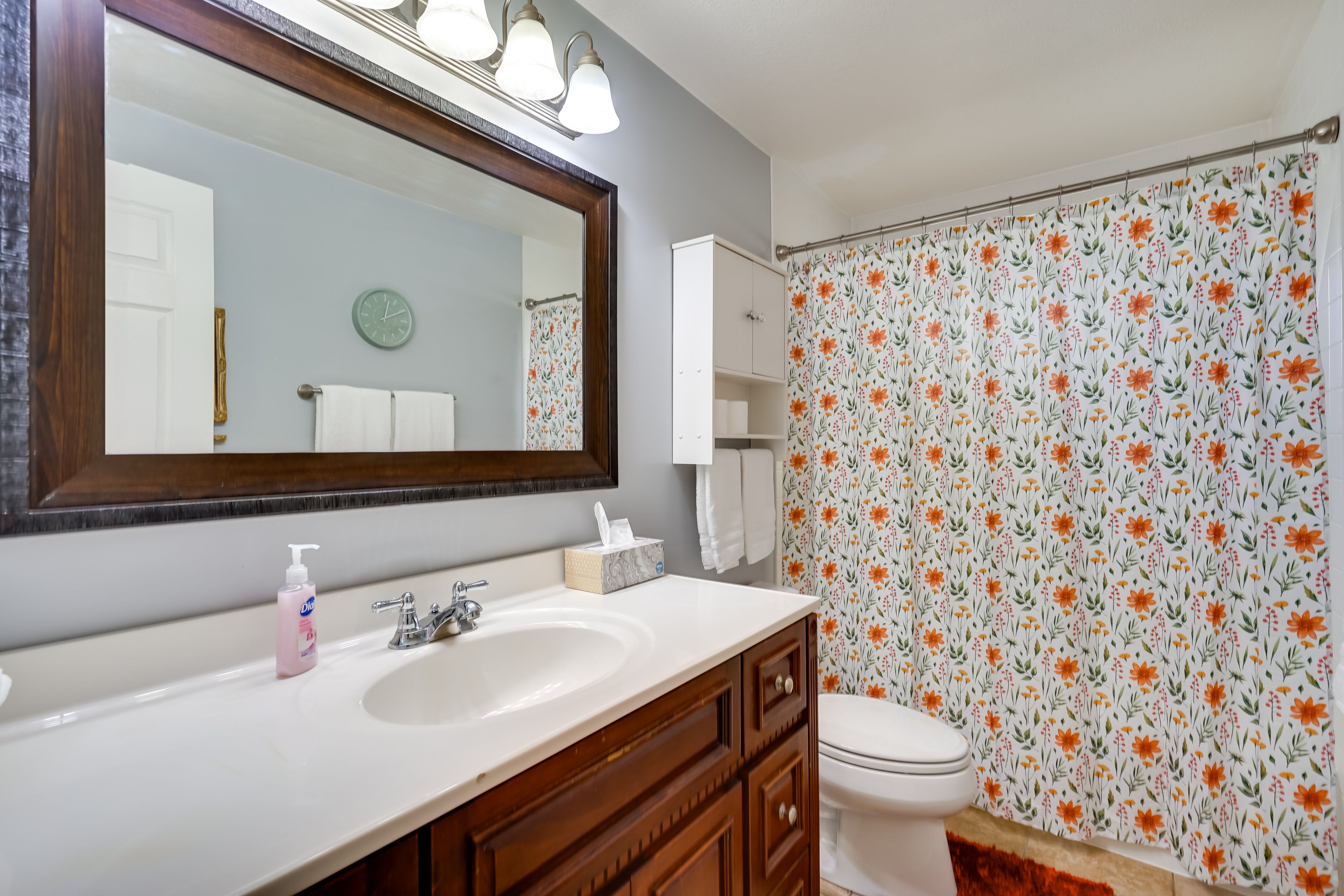 Full Bathroom
