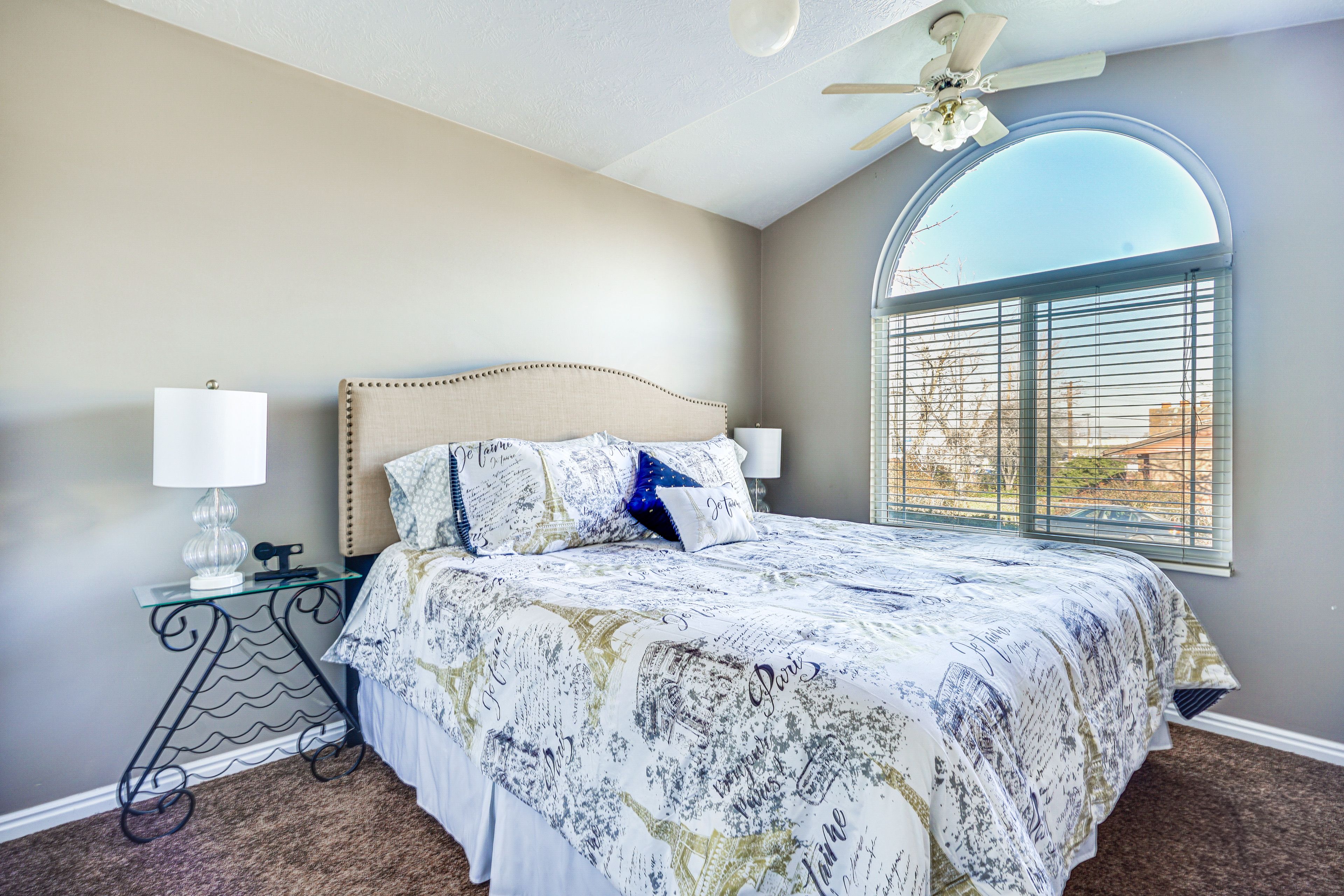 Bedroom 1 | King Bed | Main Floor