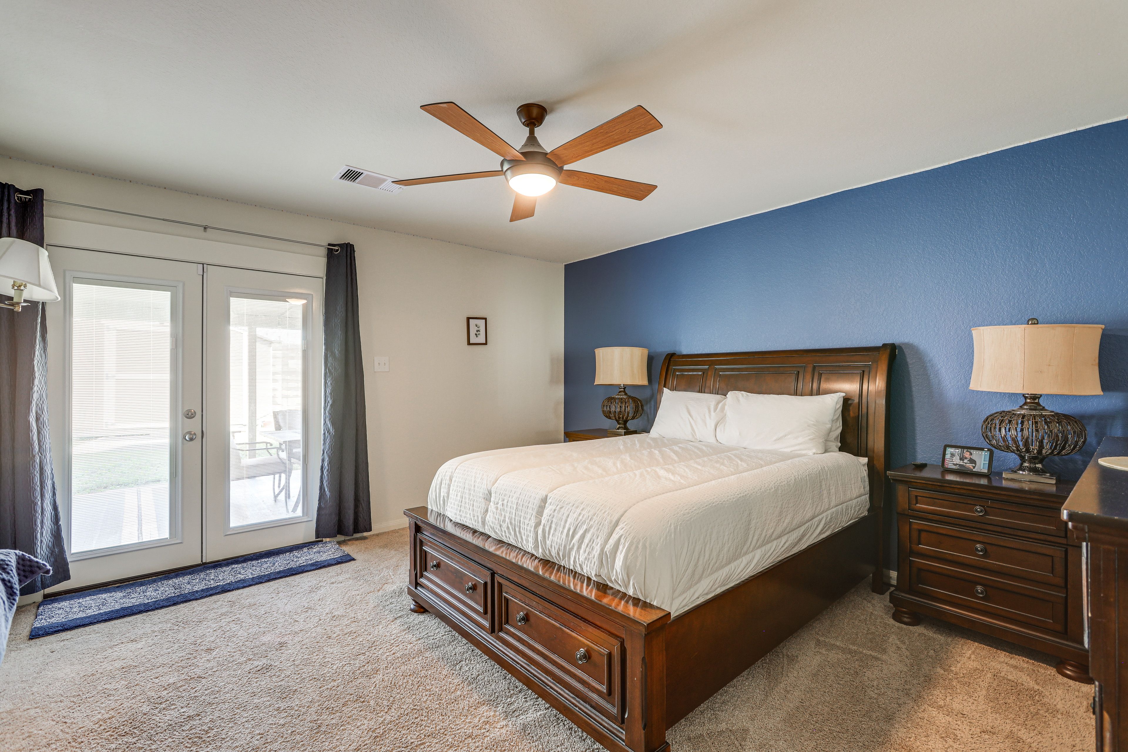 Bedroom 1 | Queen Bed | Linens Provided | En-Suite Bathroom