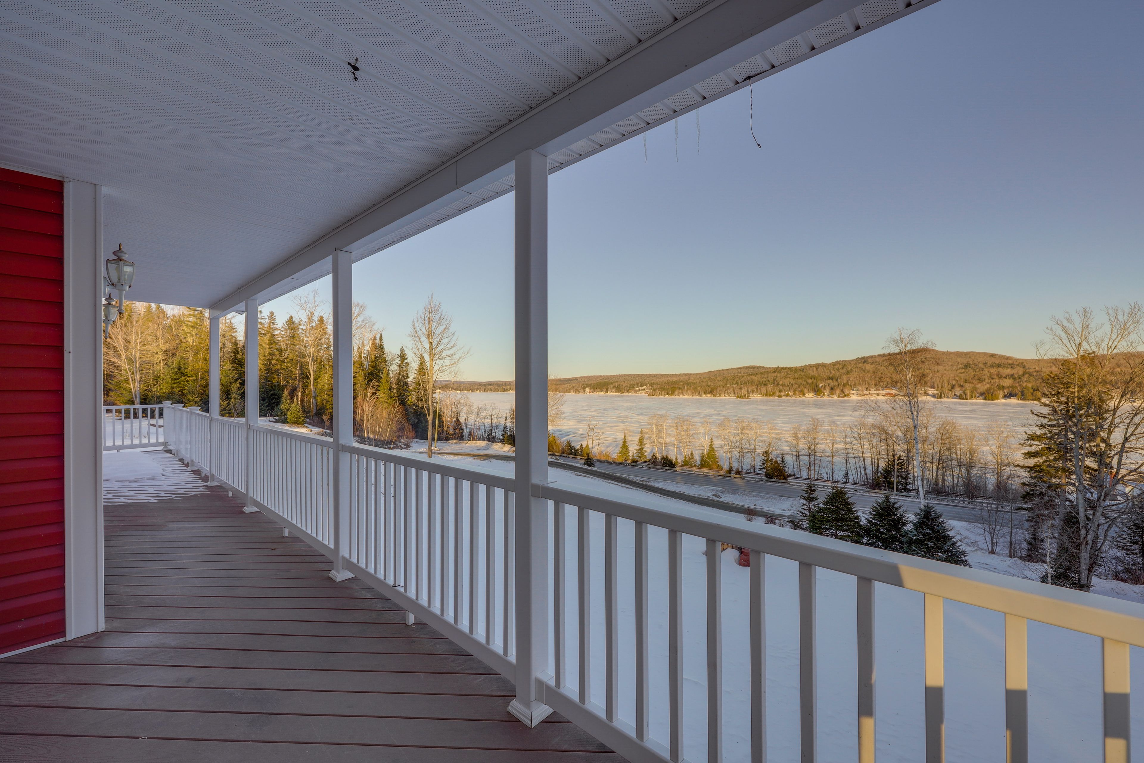 Private Porch | Lake Views