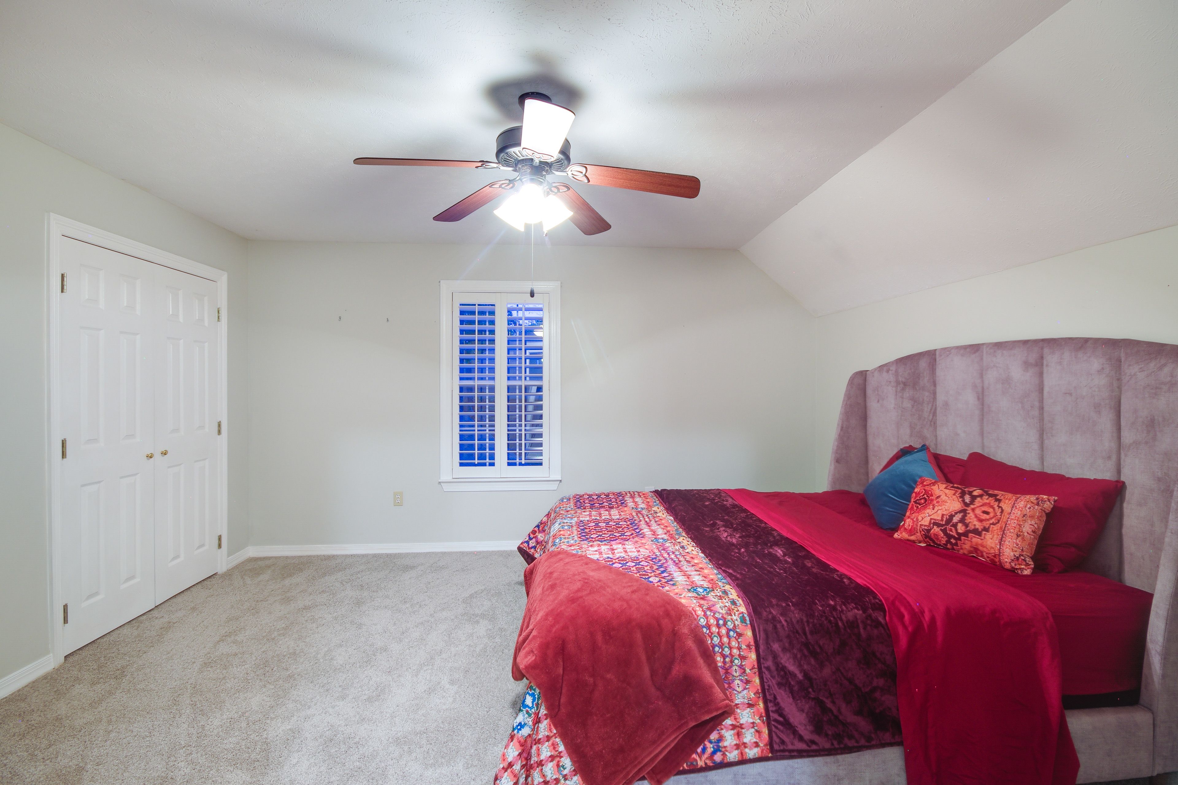 Bedroom 2 | King Bed | 2nd Floor