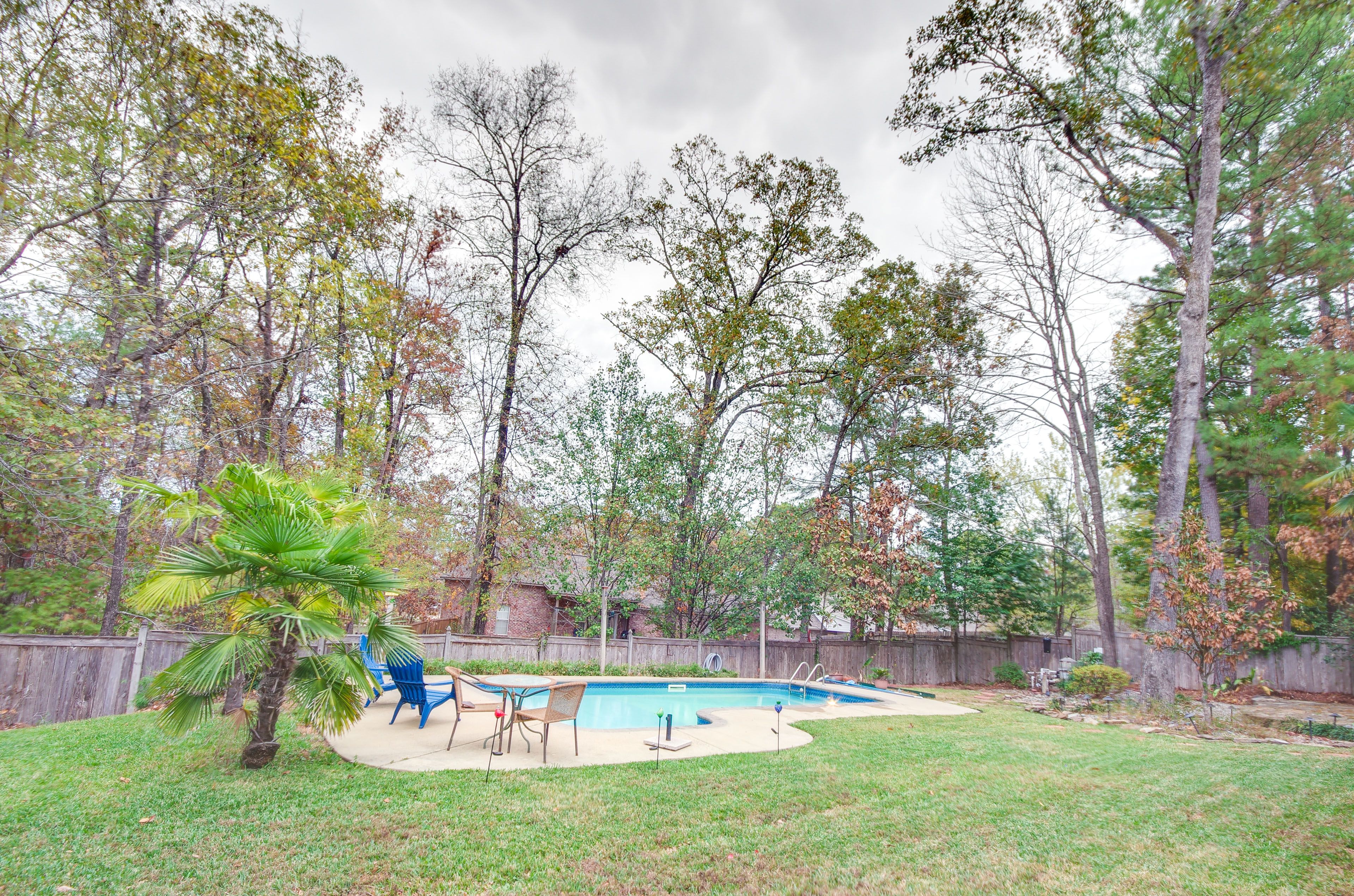 Large Fenced Yard | Private Outdoor Pool (Depth 3'-6')
