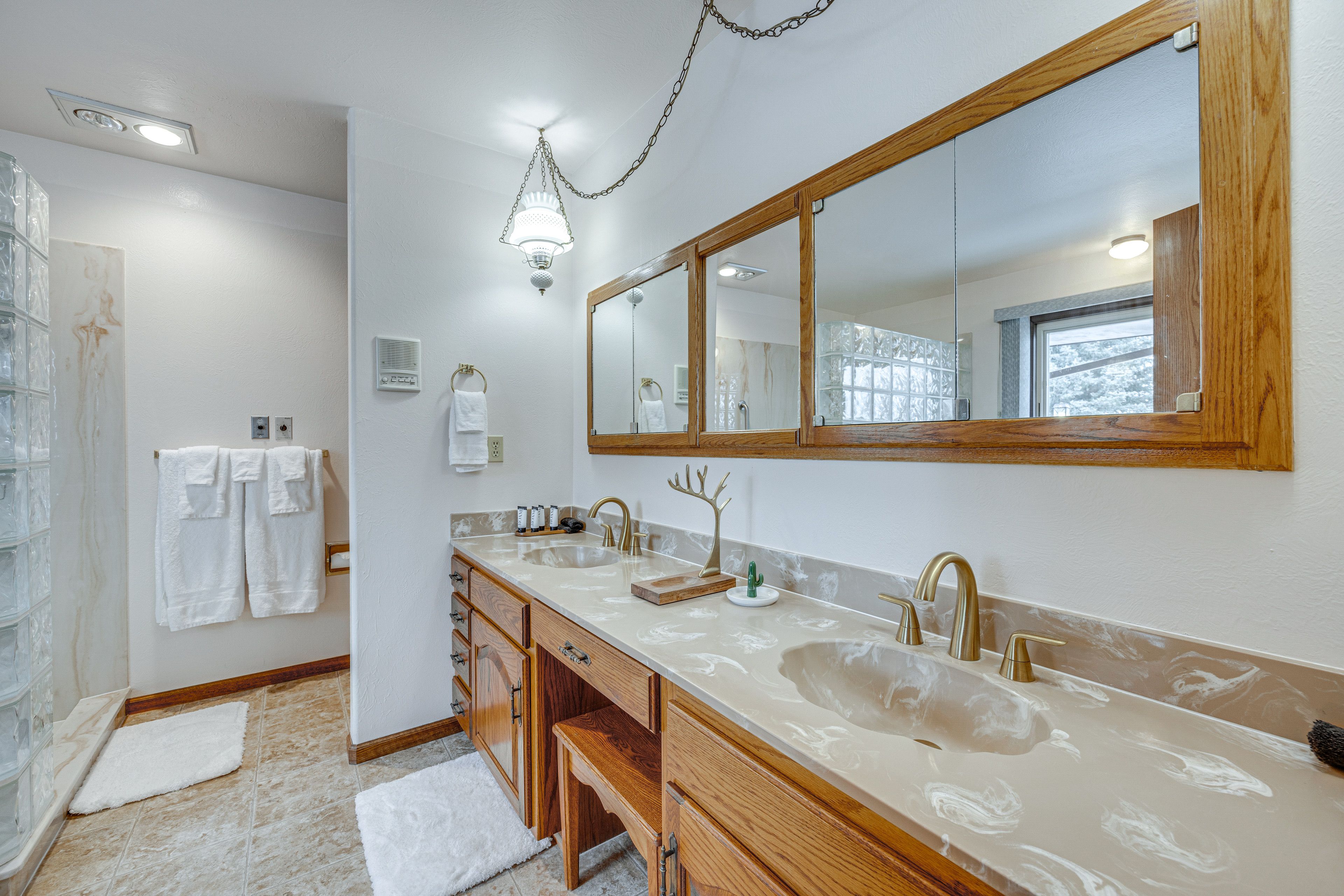En-Suite Bathroom | Complimentary Toiletries
