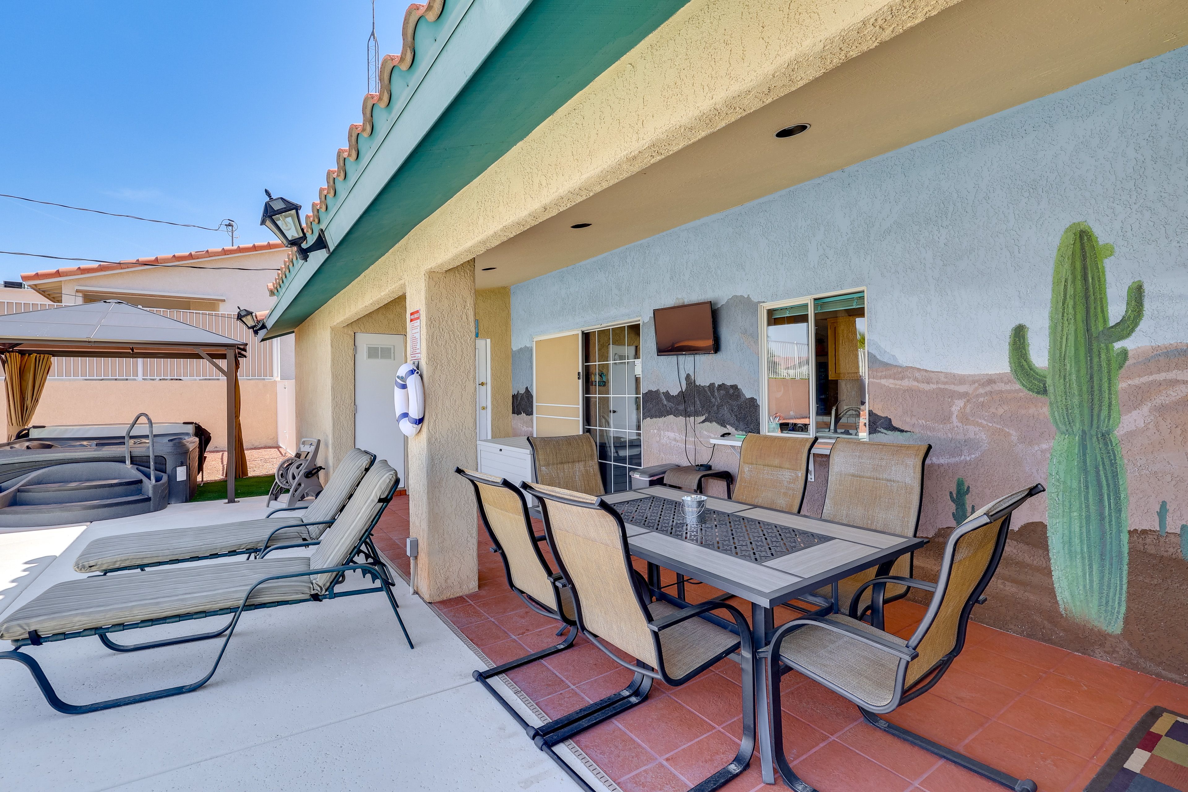 Backyard | Covered Patio | Outdoor Dining | Private Pool & Hot Tub