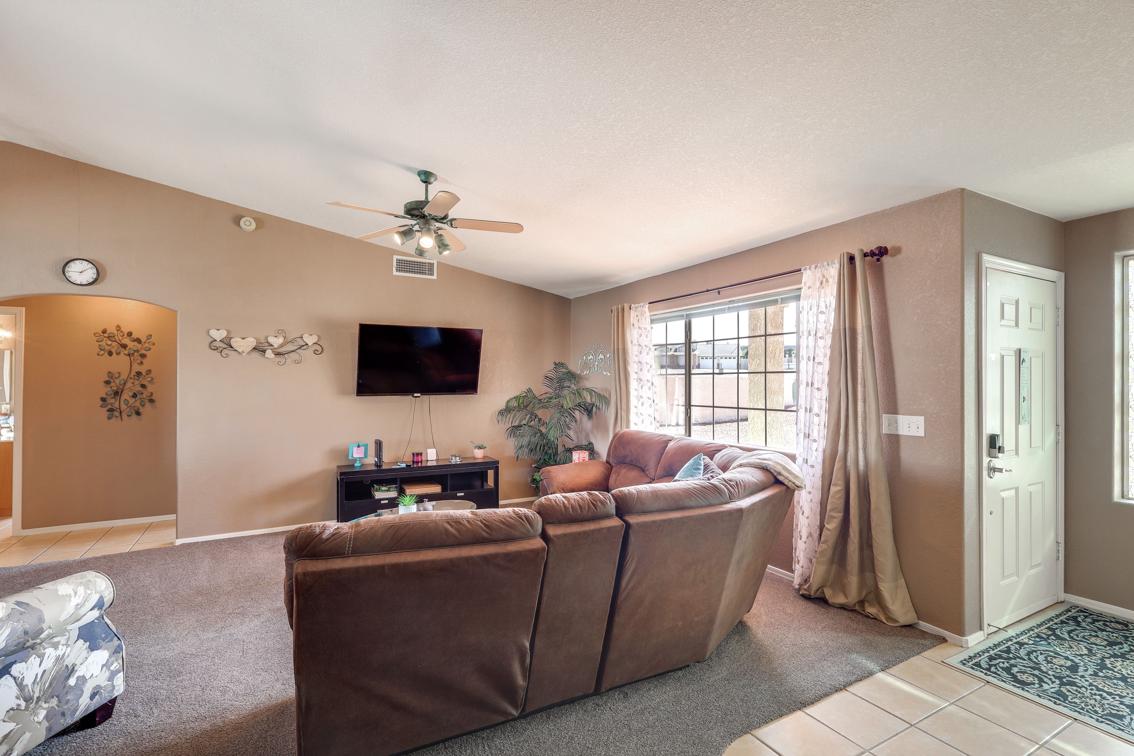 Living Room | Smart TV | Central A/C & Heating