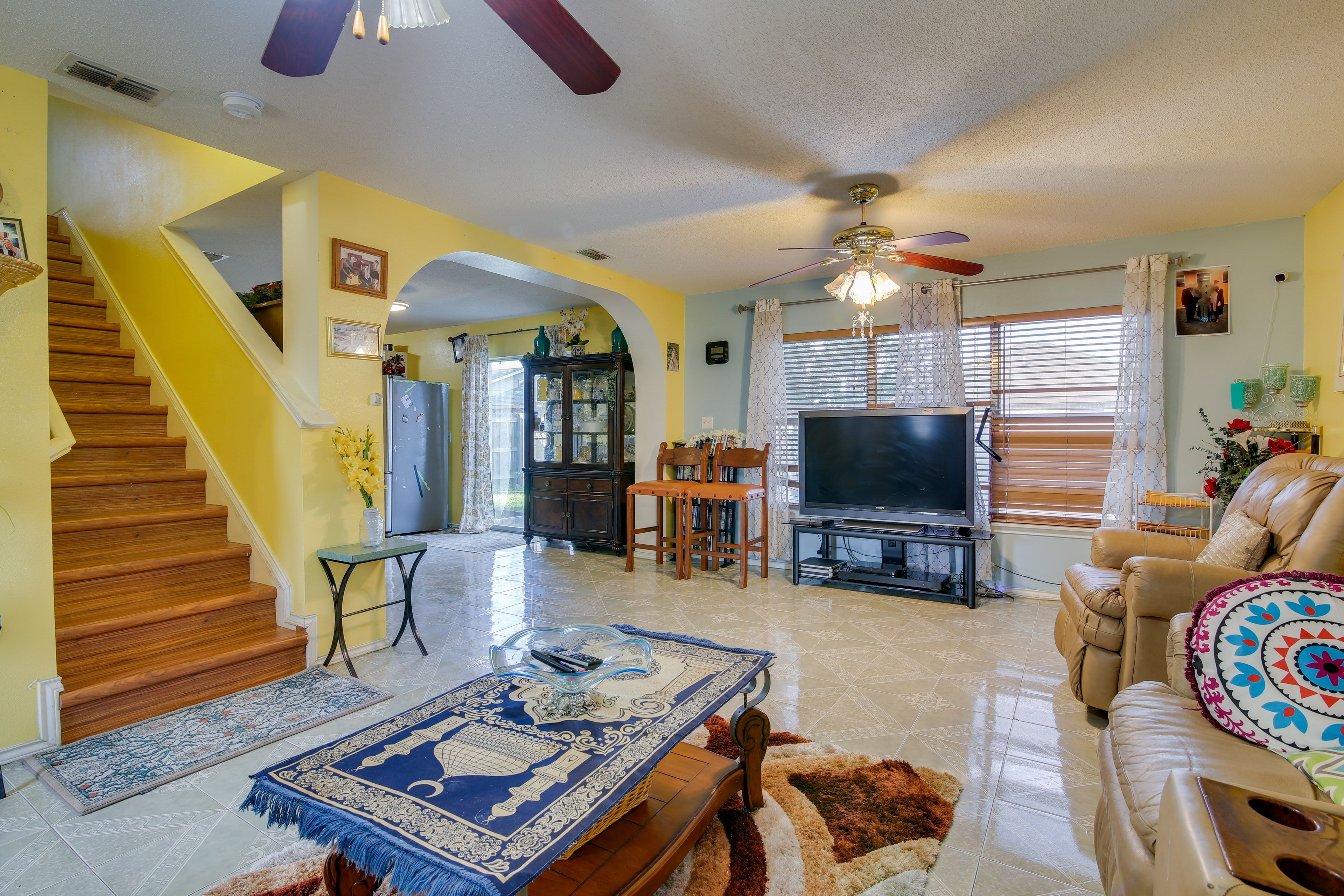 Living Room | 1st Floor | Smart TV | Central A/C