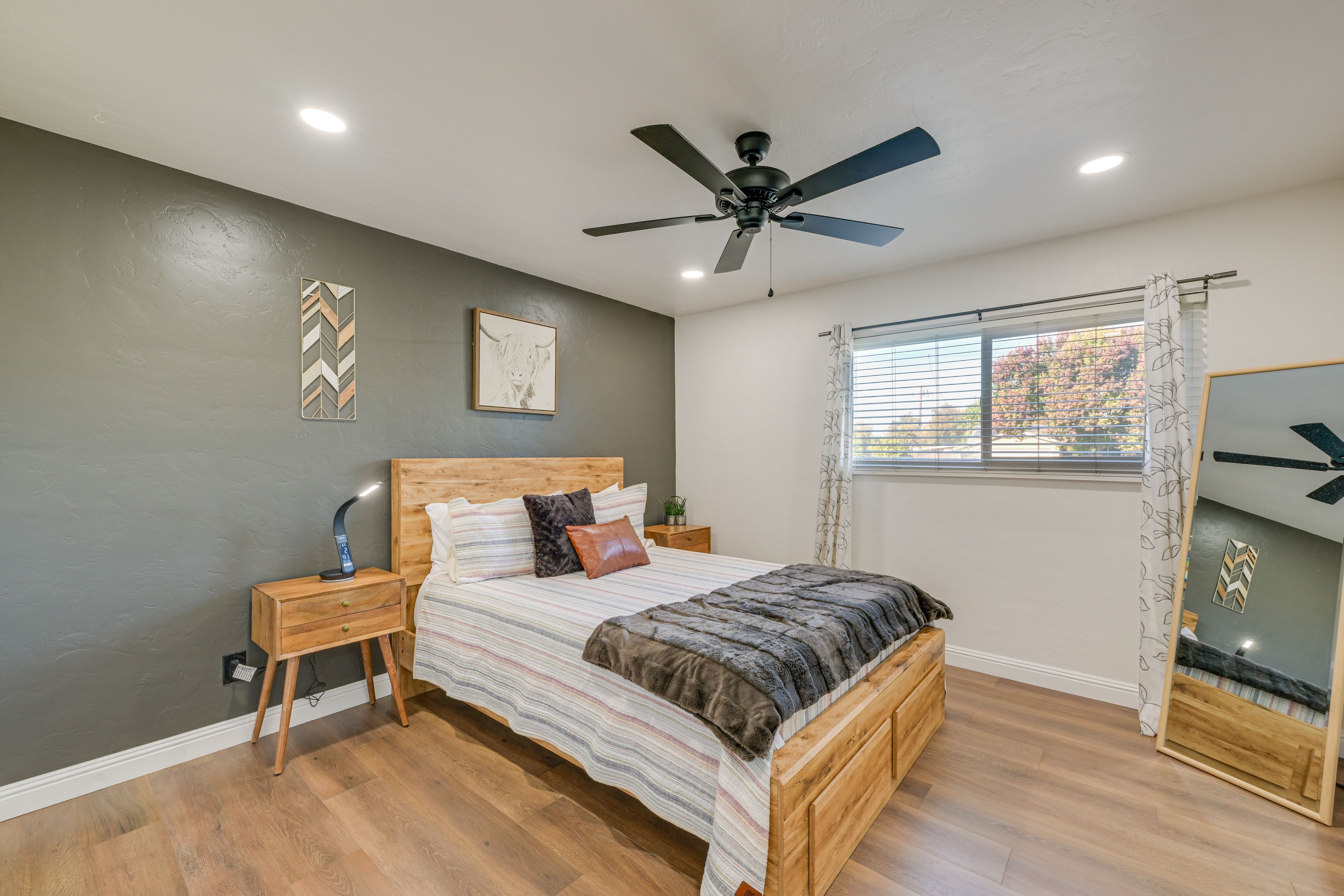 Bedroom 2 | Queen Bed | En-Suite Bathroom