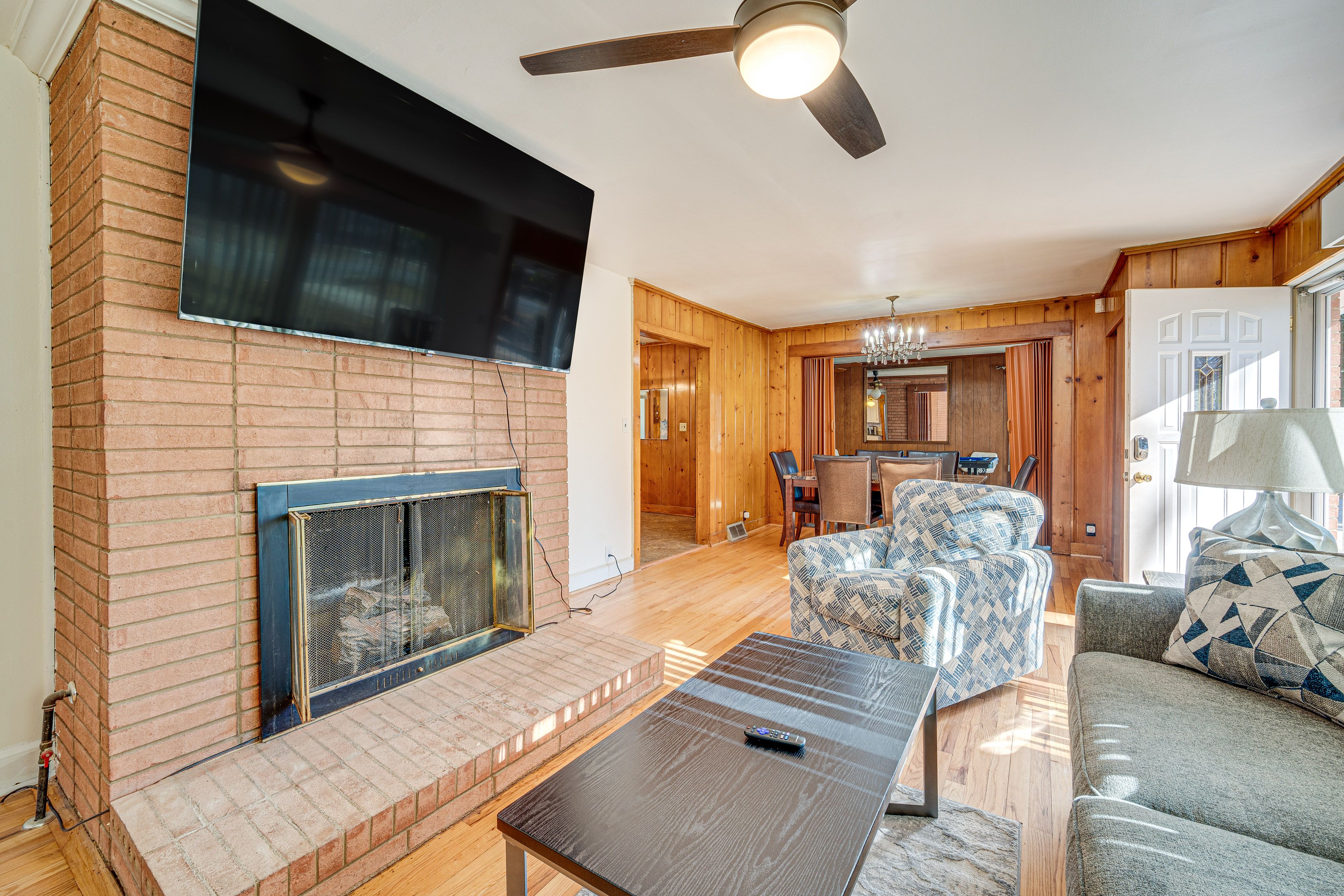 Living Room | Full Sleeper Sofa | Smart TV | Fireplace | Central Heating & A/C