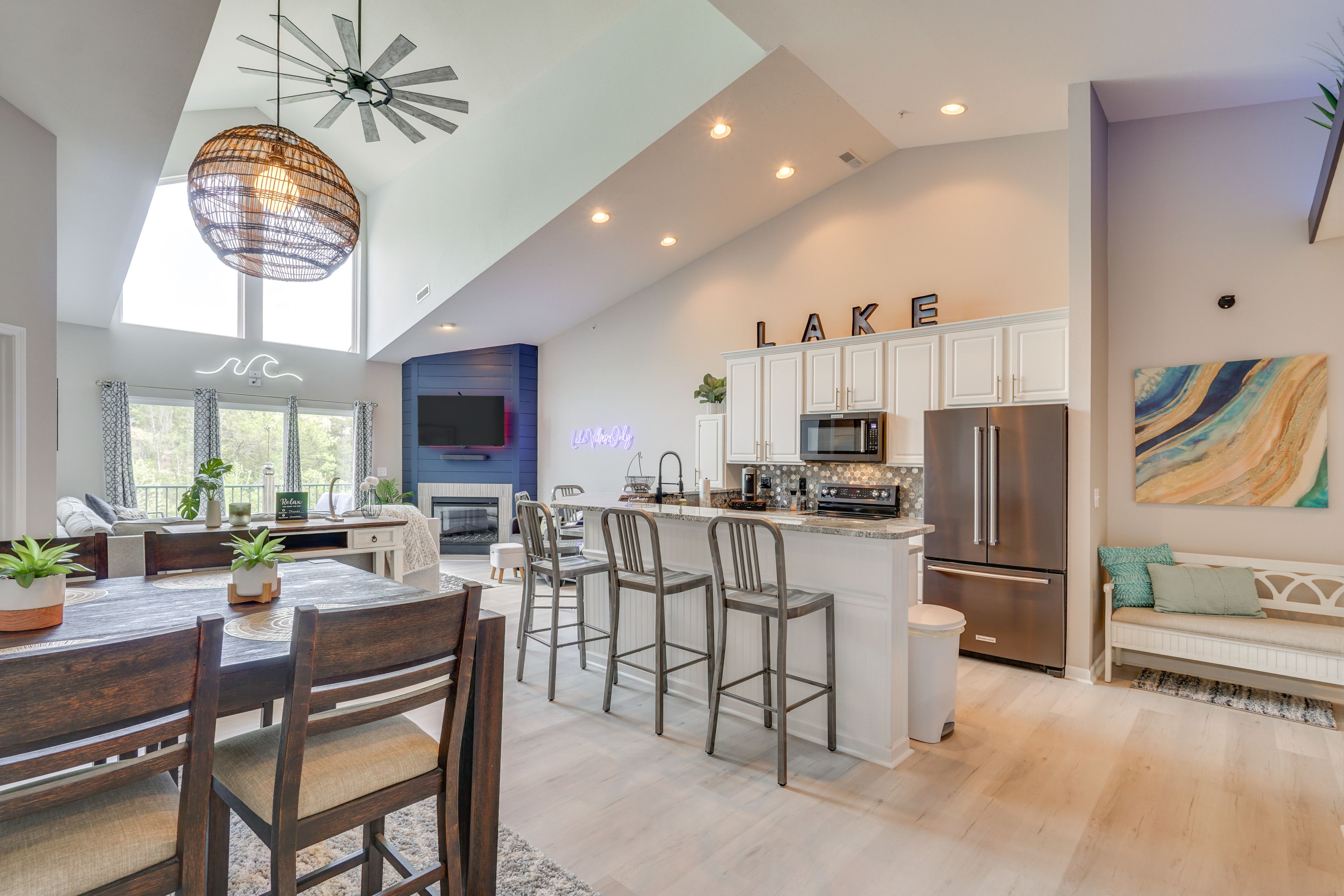 Camdenton Vacation Rental | 3BR | 2BA | 1,363 Sq Ft | 1 Step Required