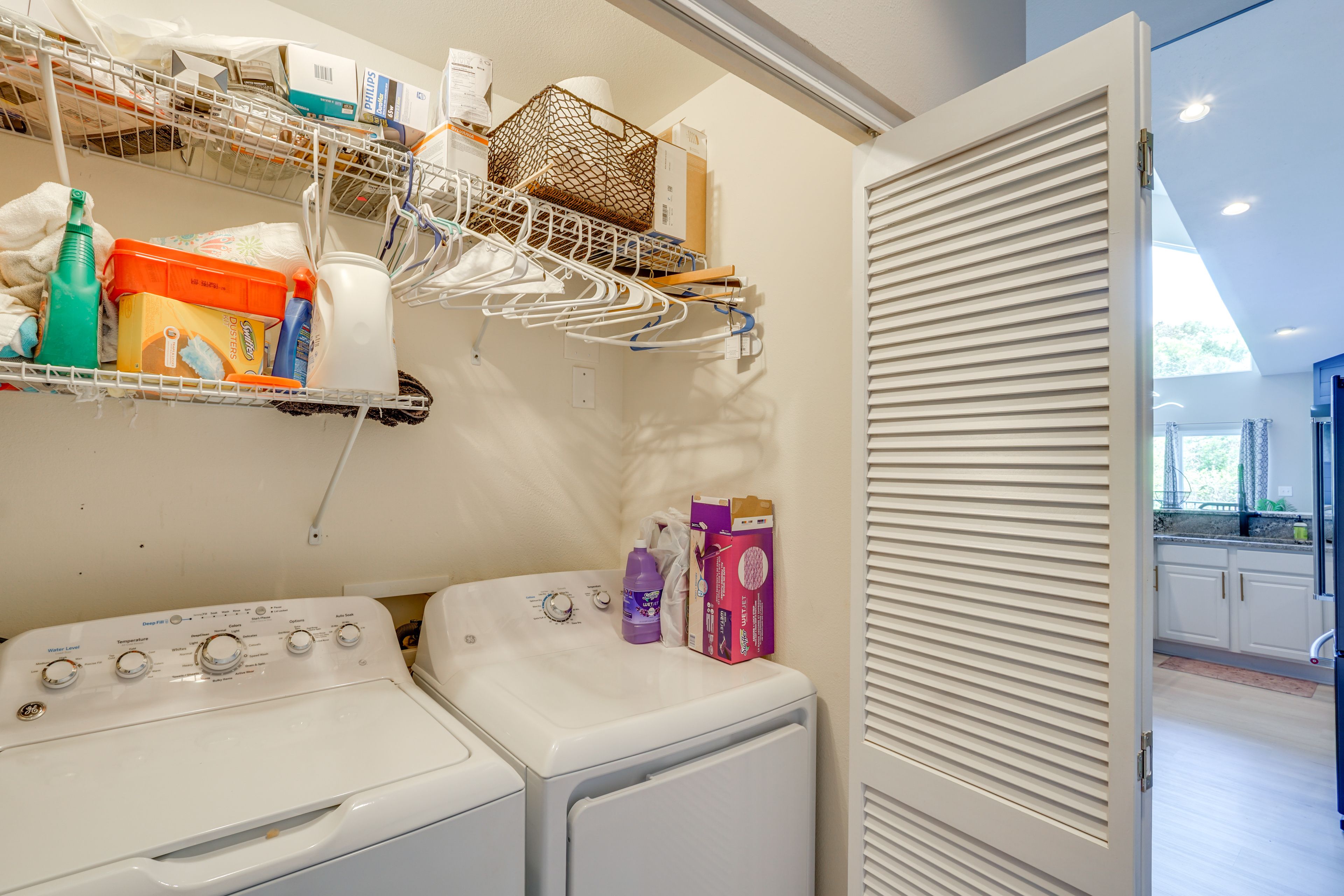 Washer & Dryer | Detergent Provided
