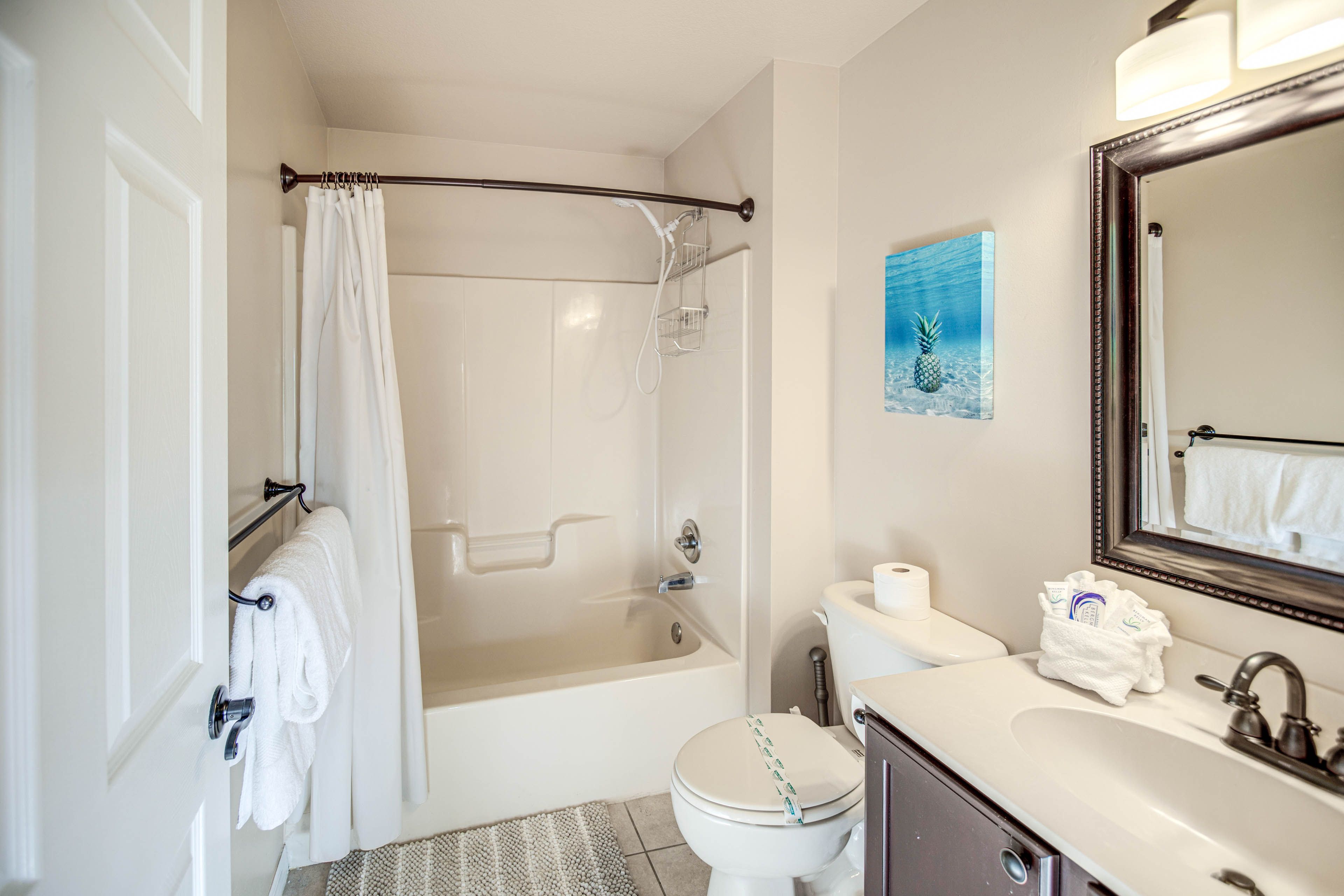 Full Bathroom
