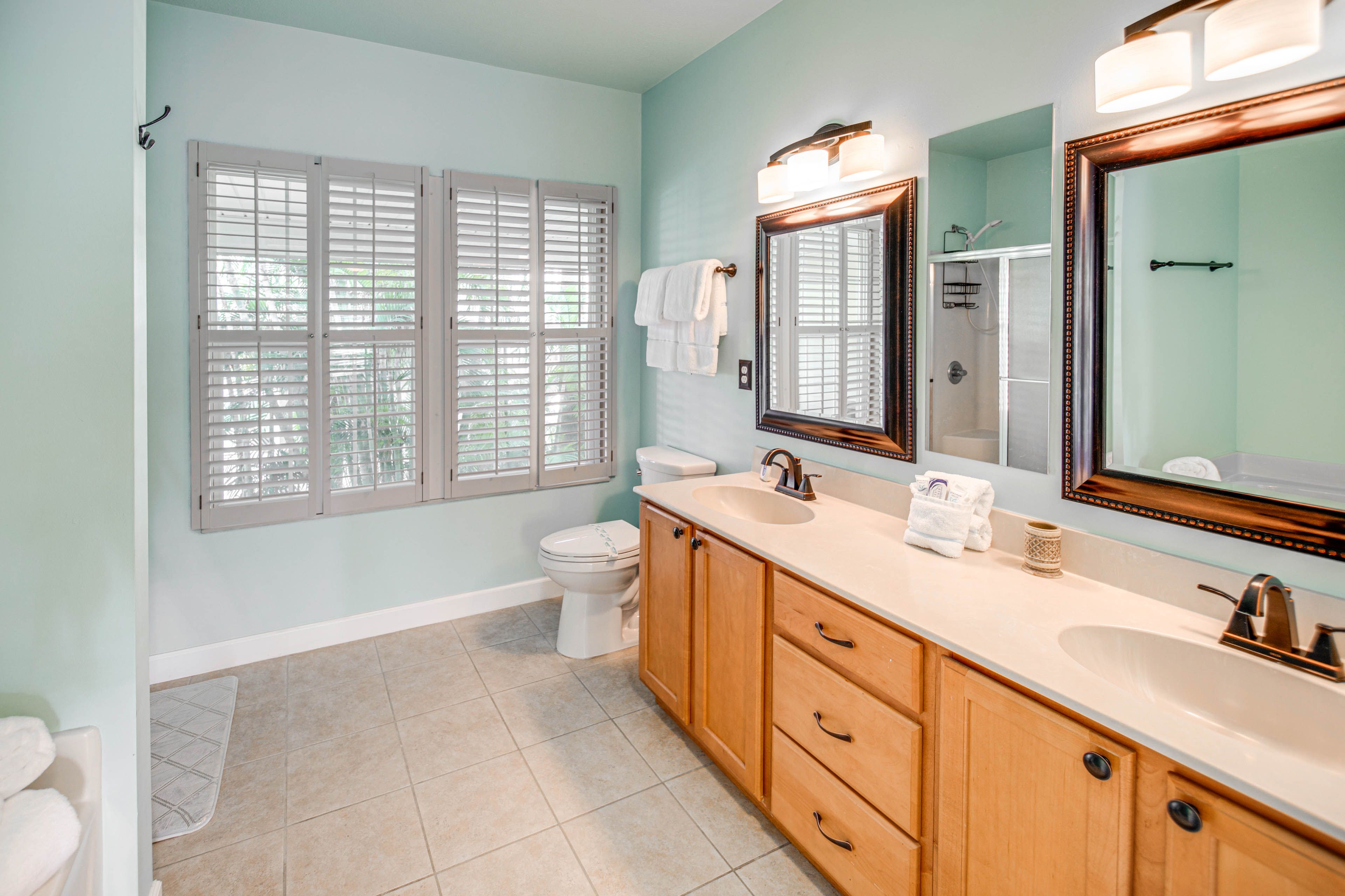 En-Suite Bathroom | Complimentary Toiletries