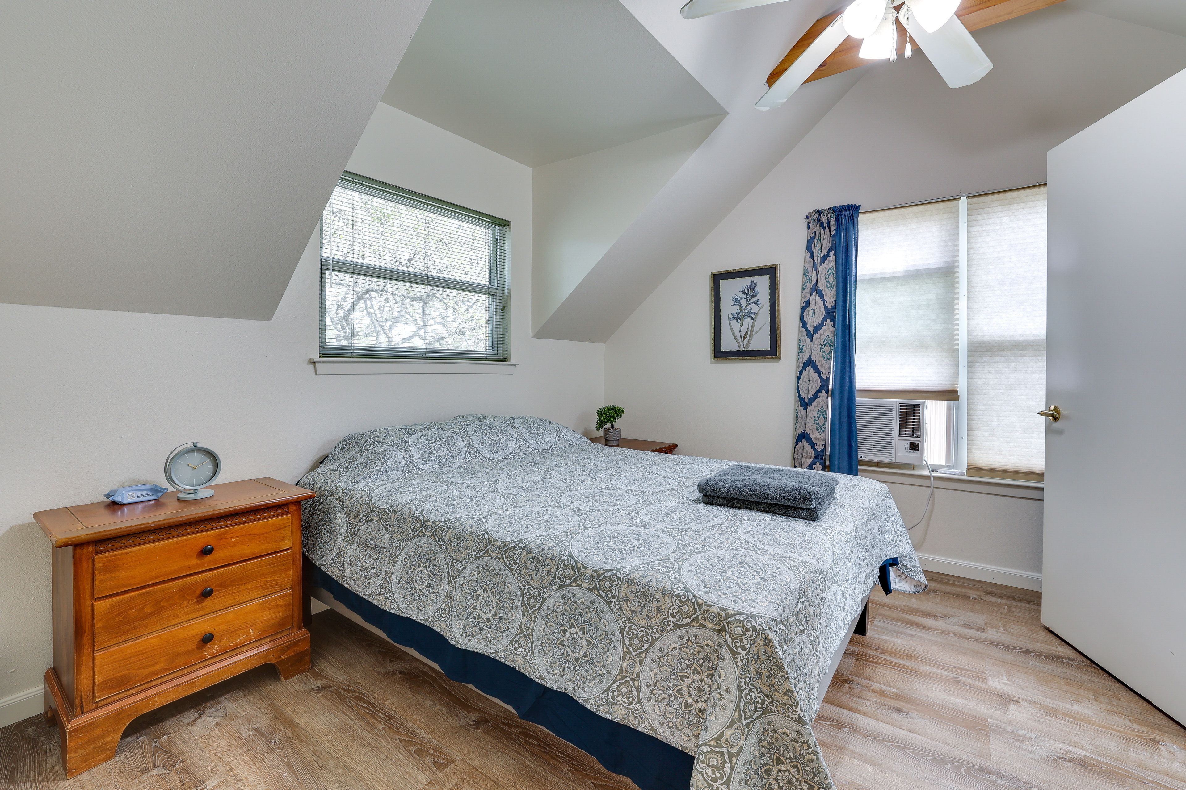 Bedroom 3 | Queen Bed | En-Suite Bathroom