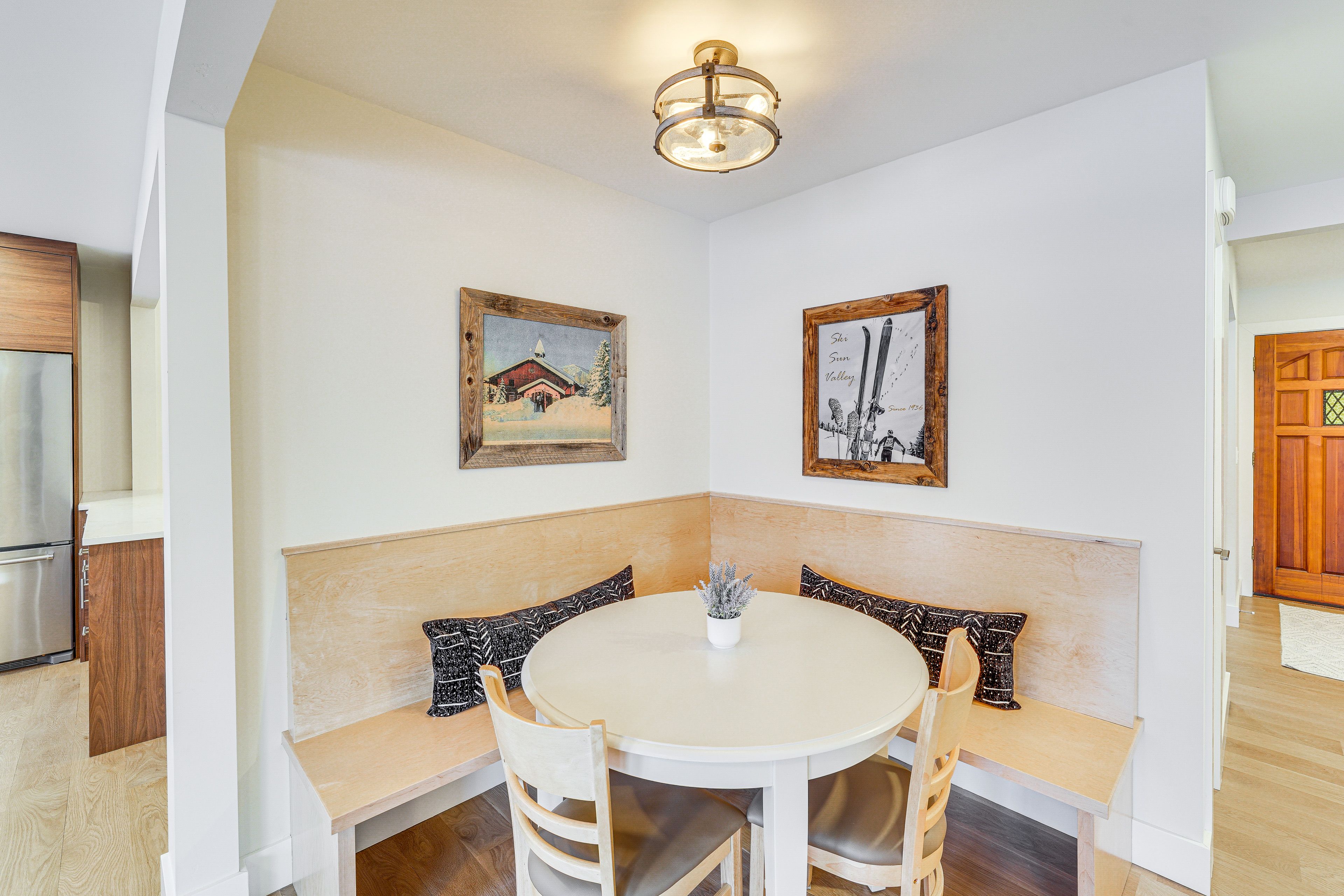 Breakfast Nook | 1st Floor