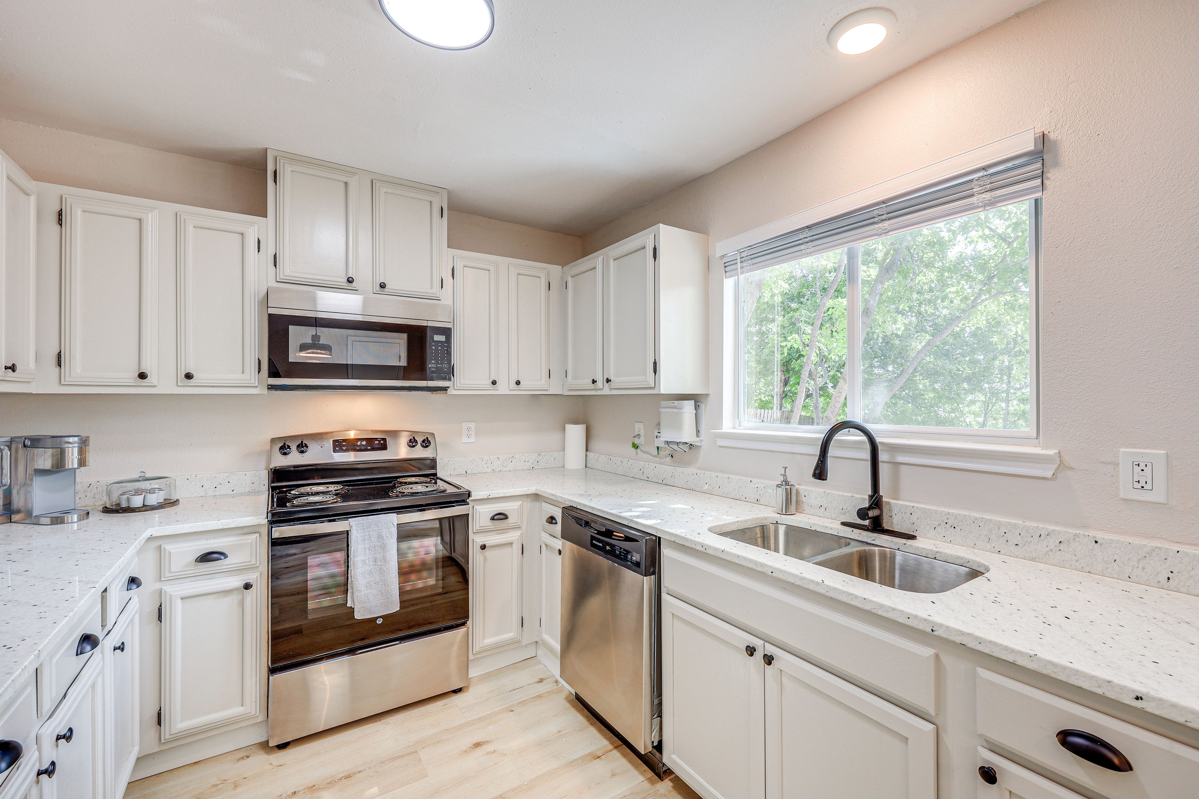Kitchen | Toaster | Blender | Trash Bags & Paper Towels Provided | 1st Floor