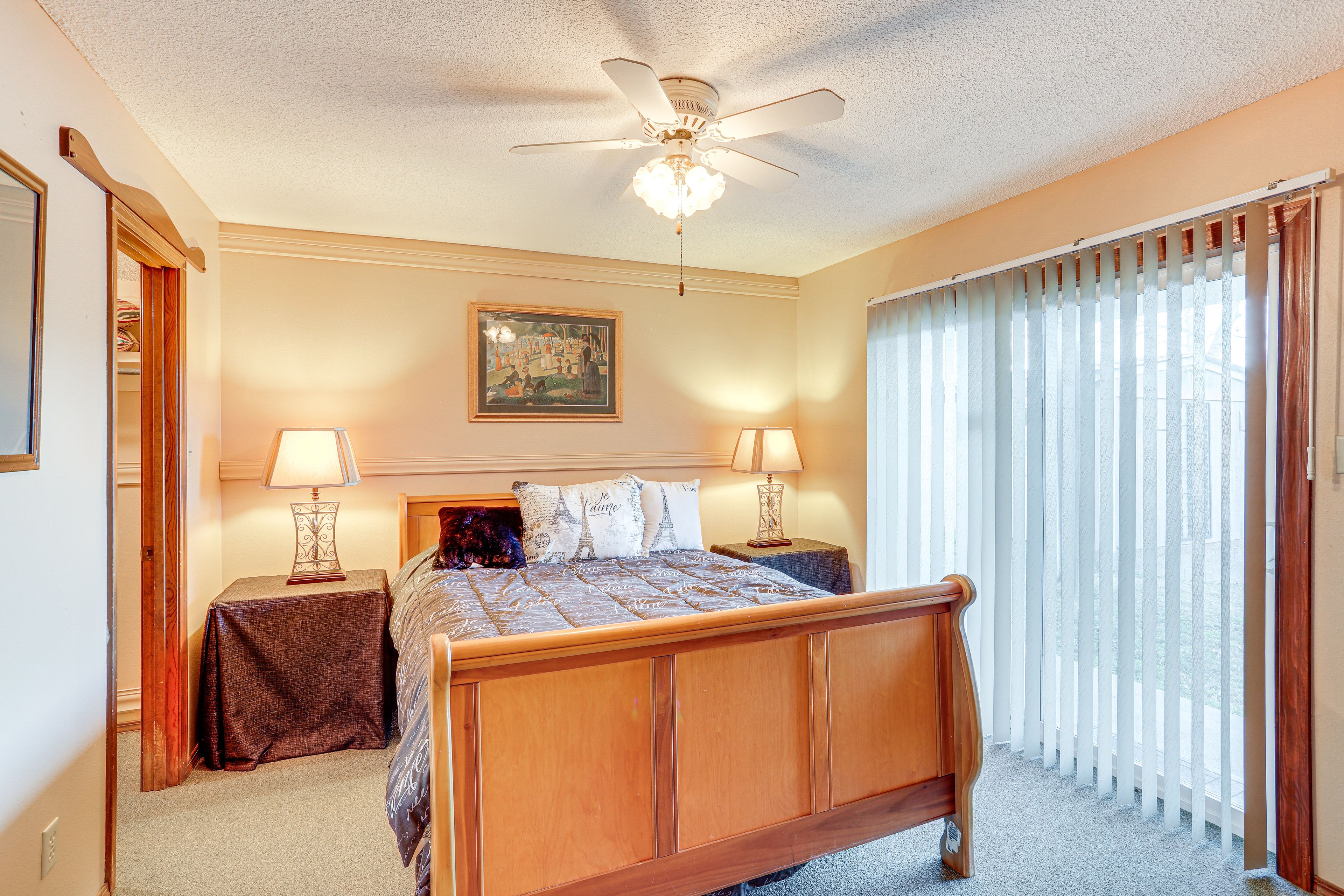 Bedroom 2 | Queen Bed | Ground Floor