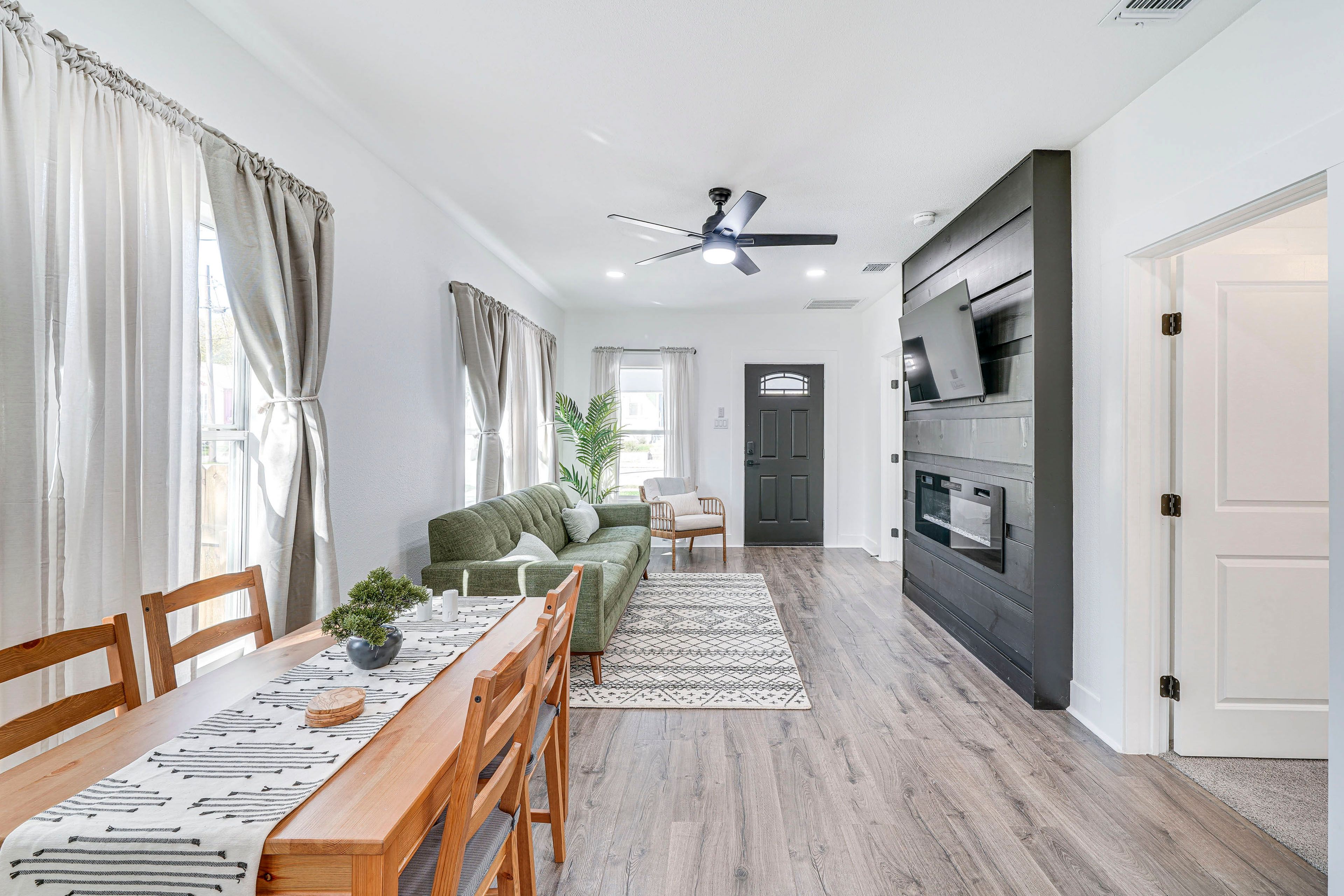 San Antonio Vacation Rental | 3BR | 2BA | 1,284 Sq Ft | Stairs Required