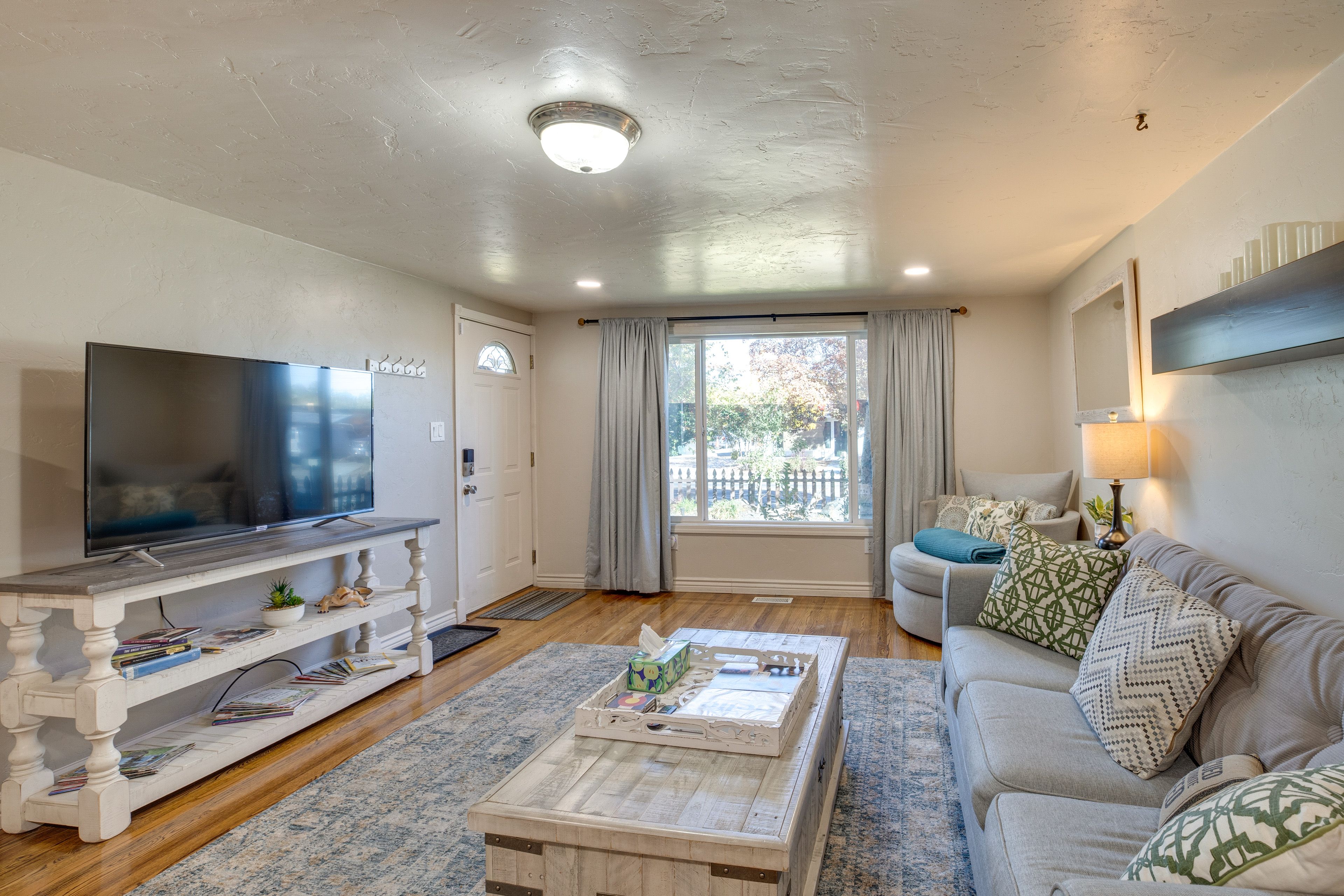 Living Room | Smart TV | Queen Sleeper Sofa | Pack 'n Play