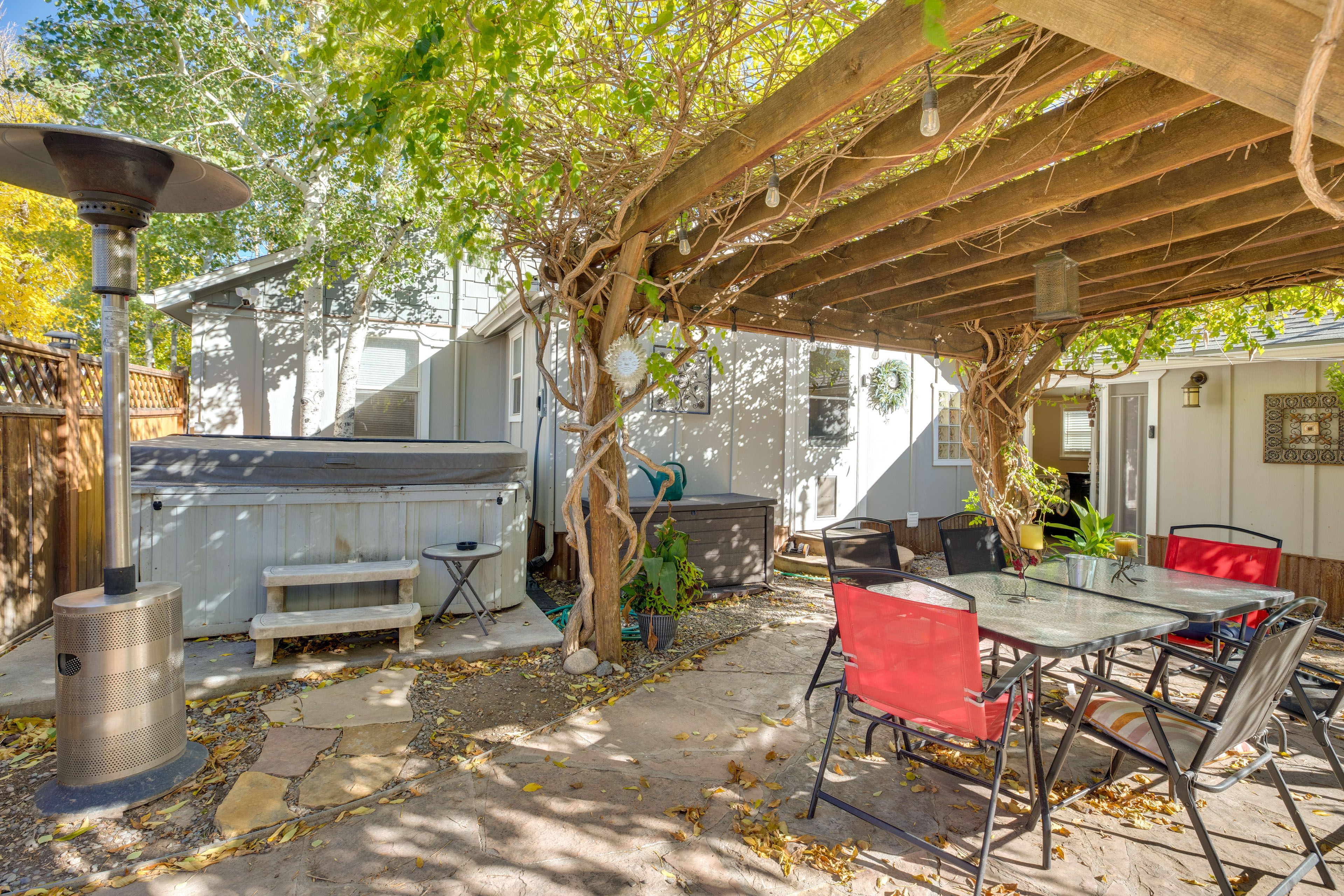 Shared Yard | Hot Tub | Gas Grill