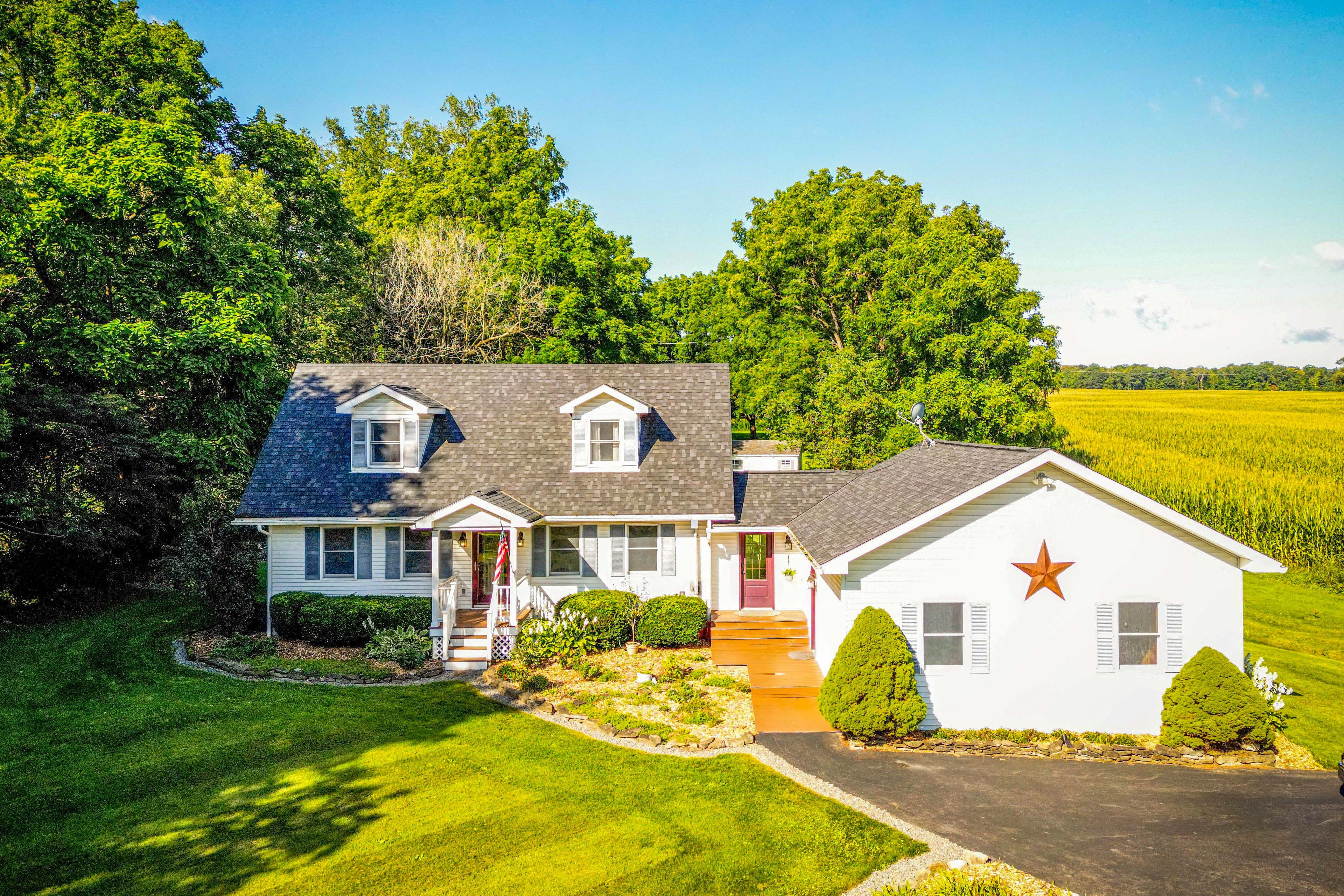 House Exterior | Seasonal Above-Ground Pool | Pool Toys