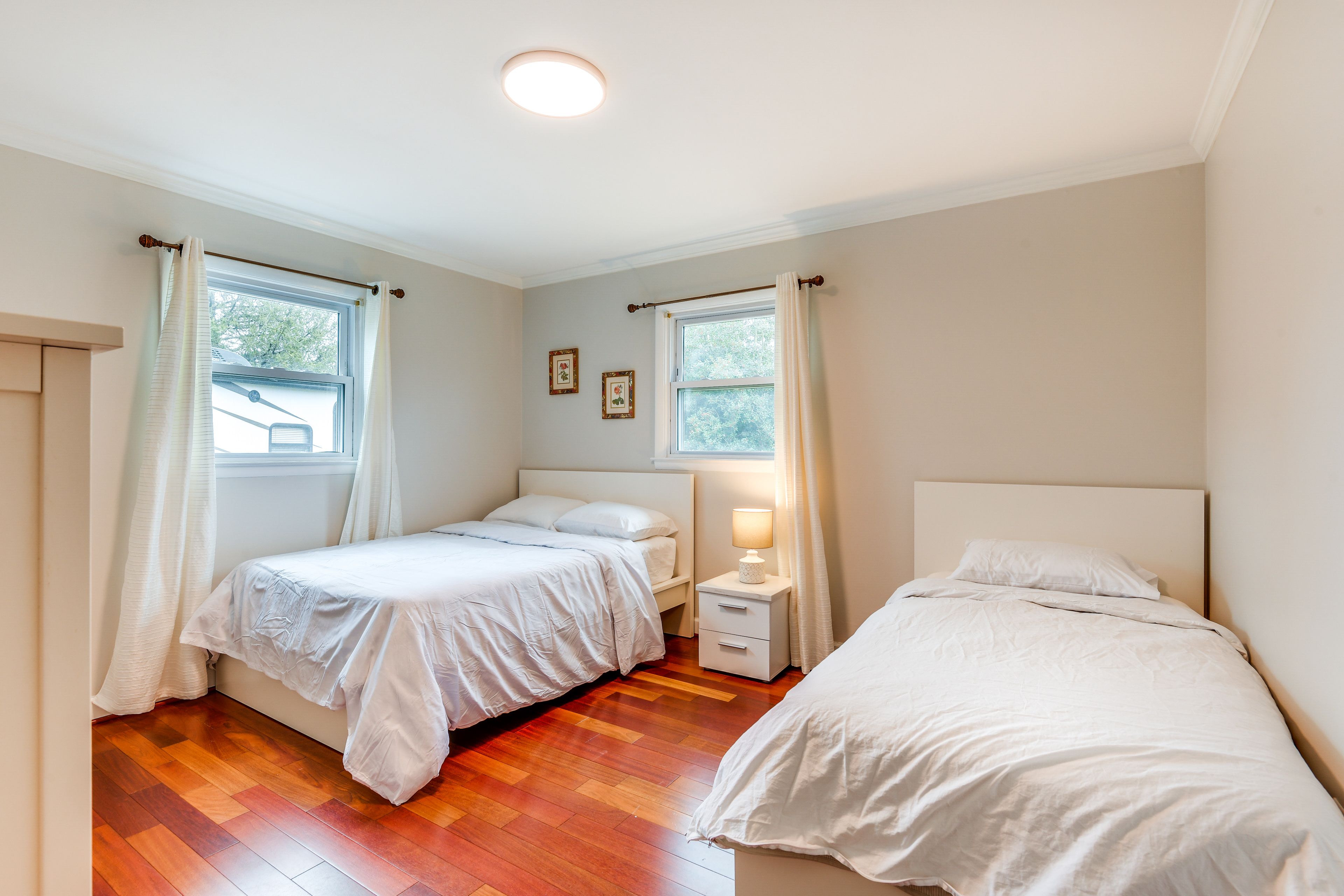 Bedroom 2 | Full Bed | Twin XL Bed | 2nd Floor