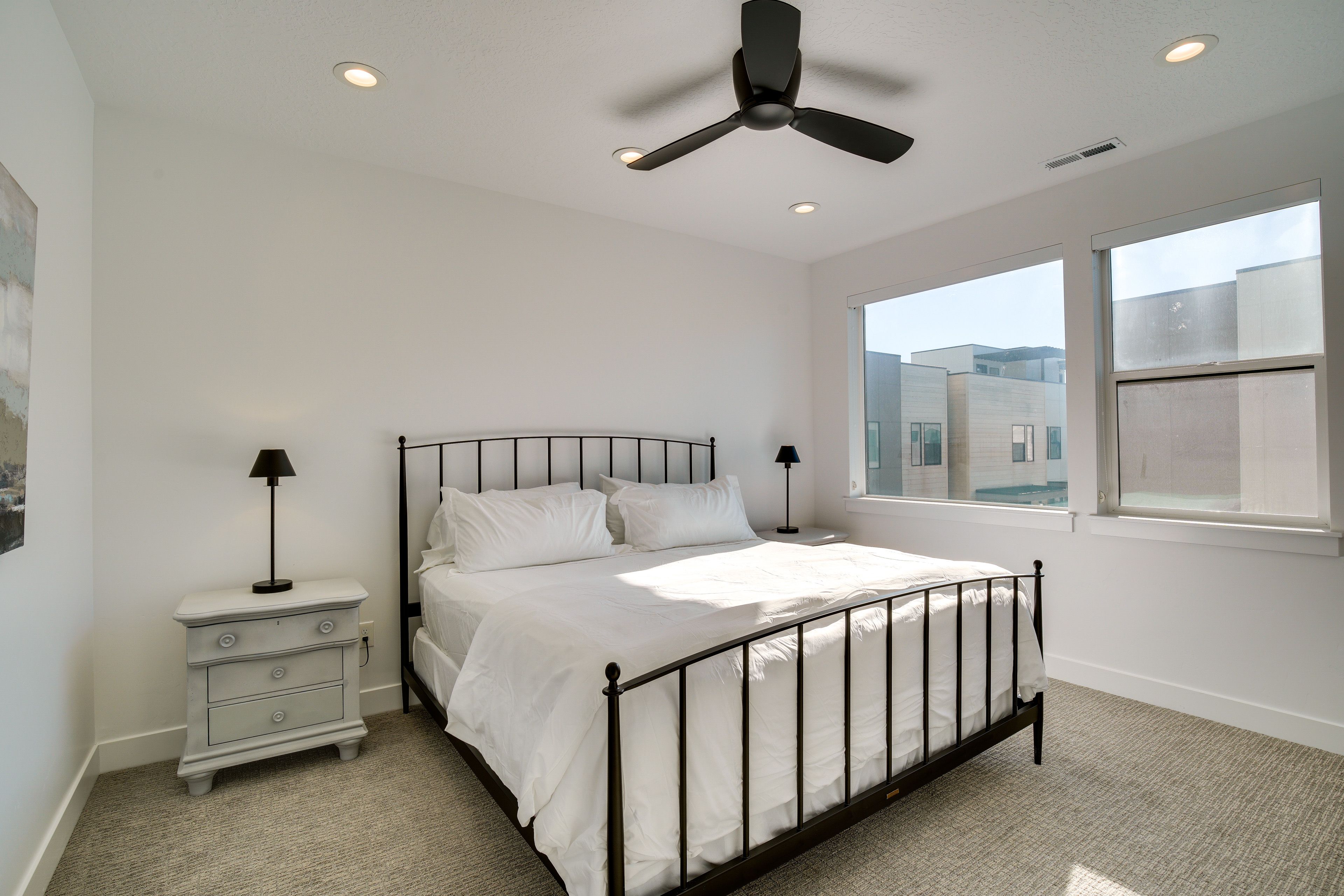 Bedroom 1 | King Bed | Linens Provided
