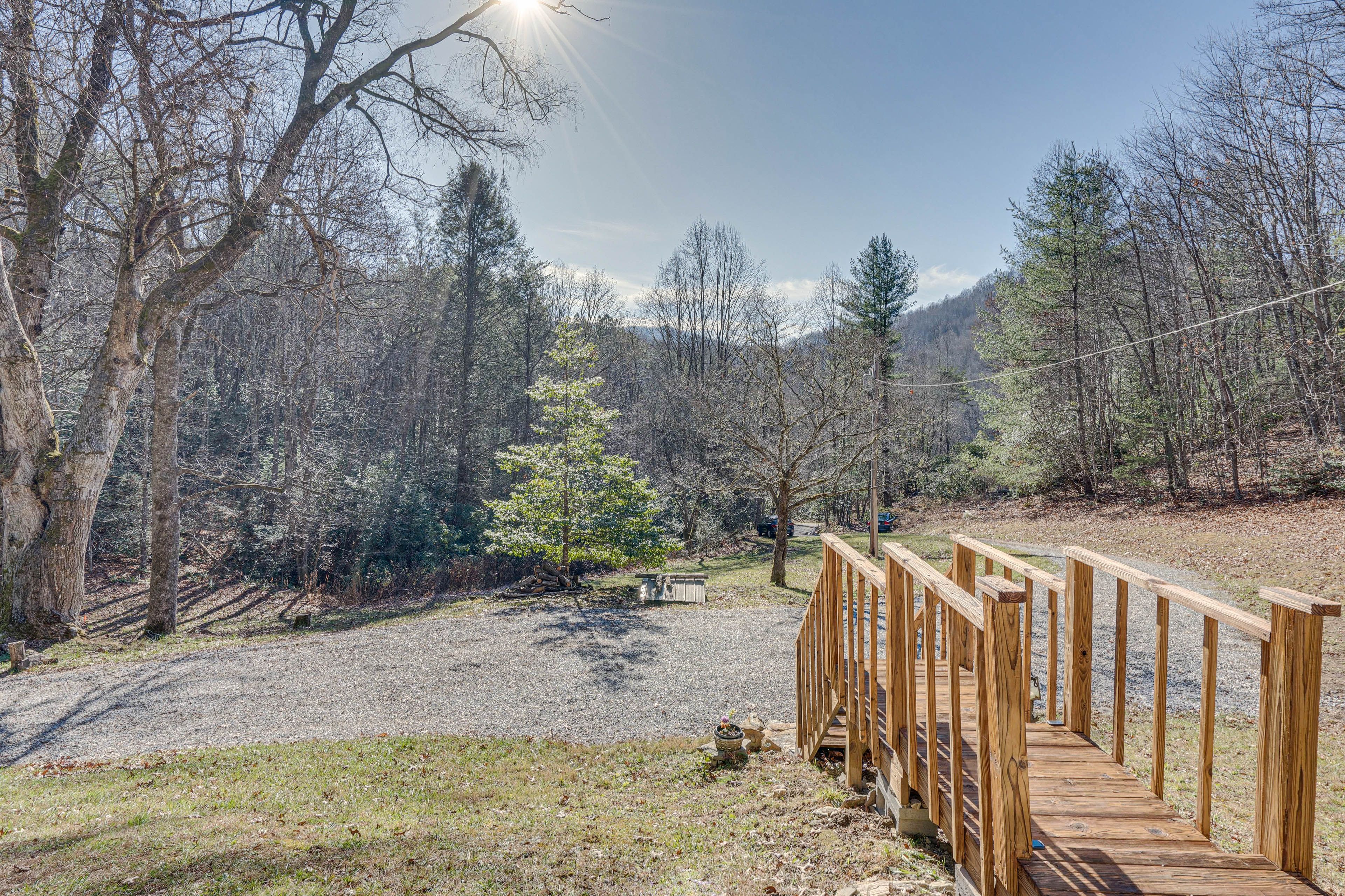 Mountain Views | Hiking Trails On-Site