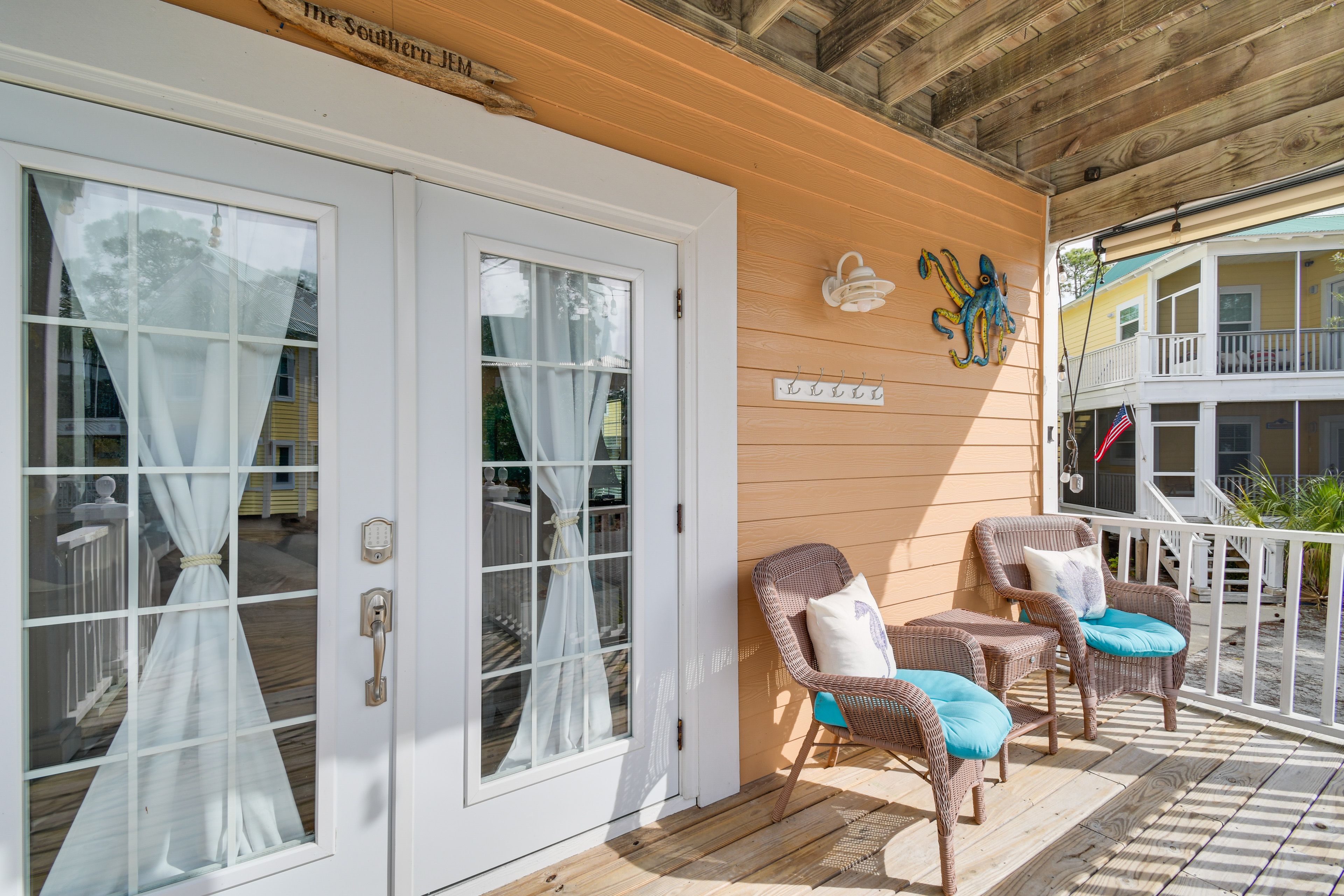 Private Deck