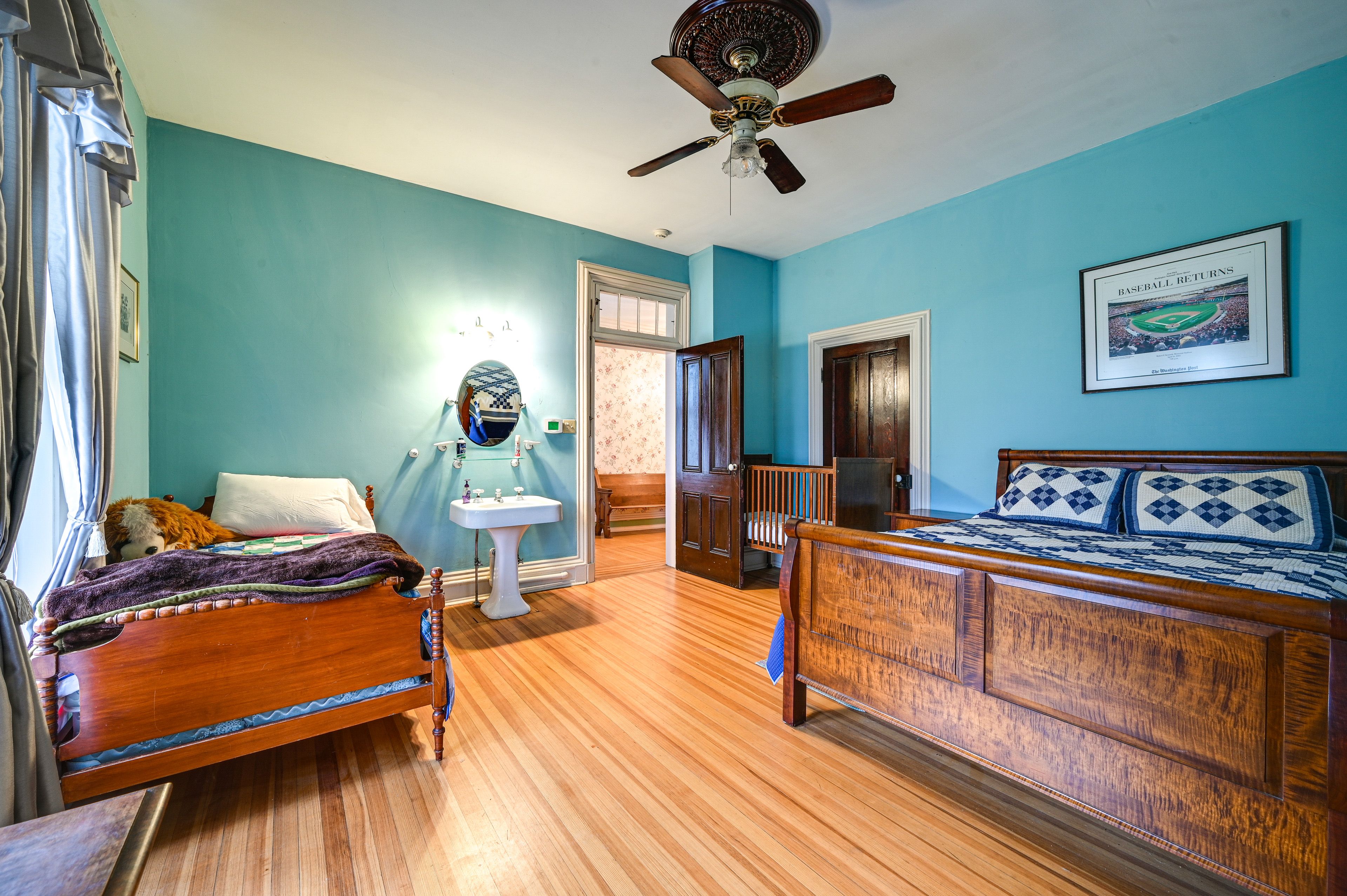Bedroom 5 | 2nd Floor | Queen Bed | Twin Bed | Crib