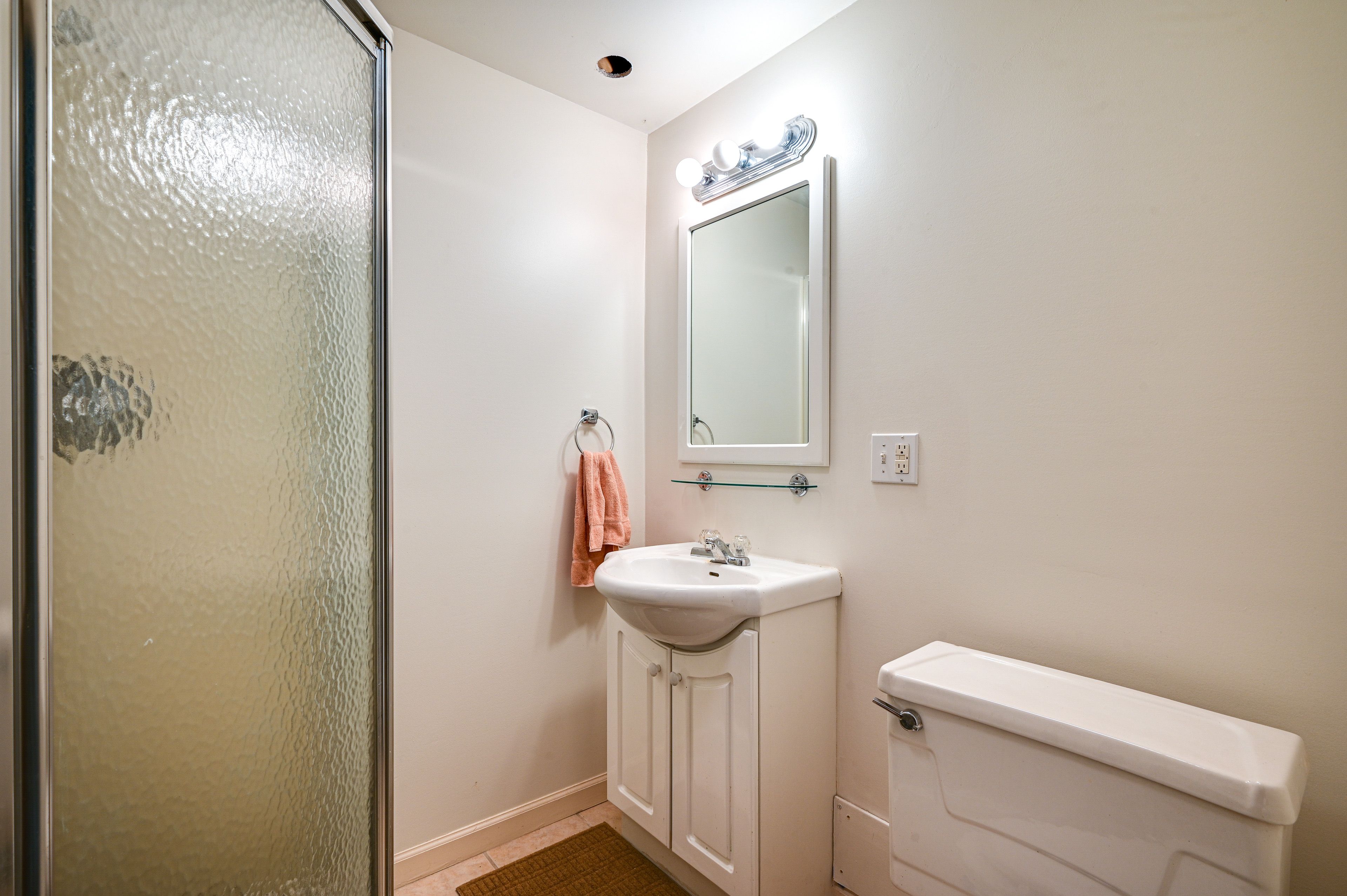 Full Bathroom | Basement