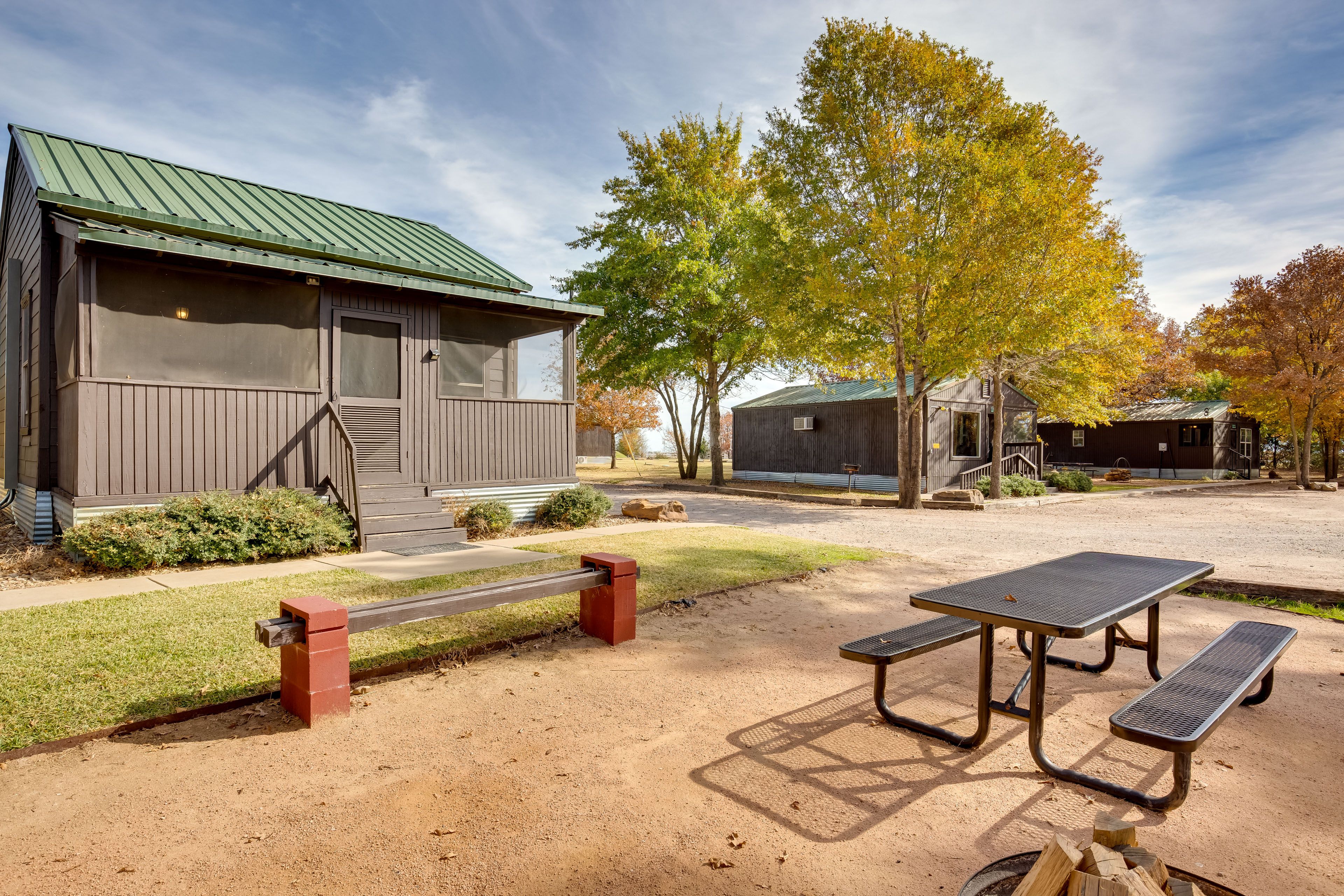 Outdoor Space | Charcoal Grill | Wood-Burning Fire Pit