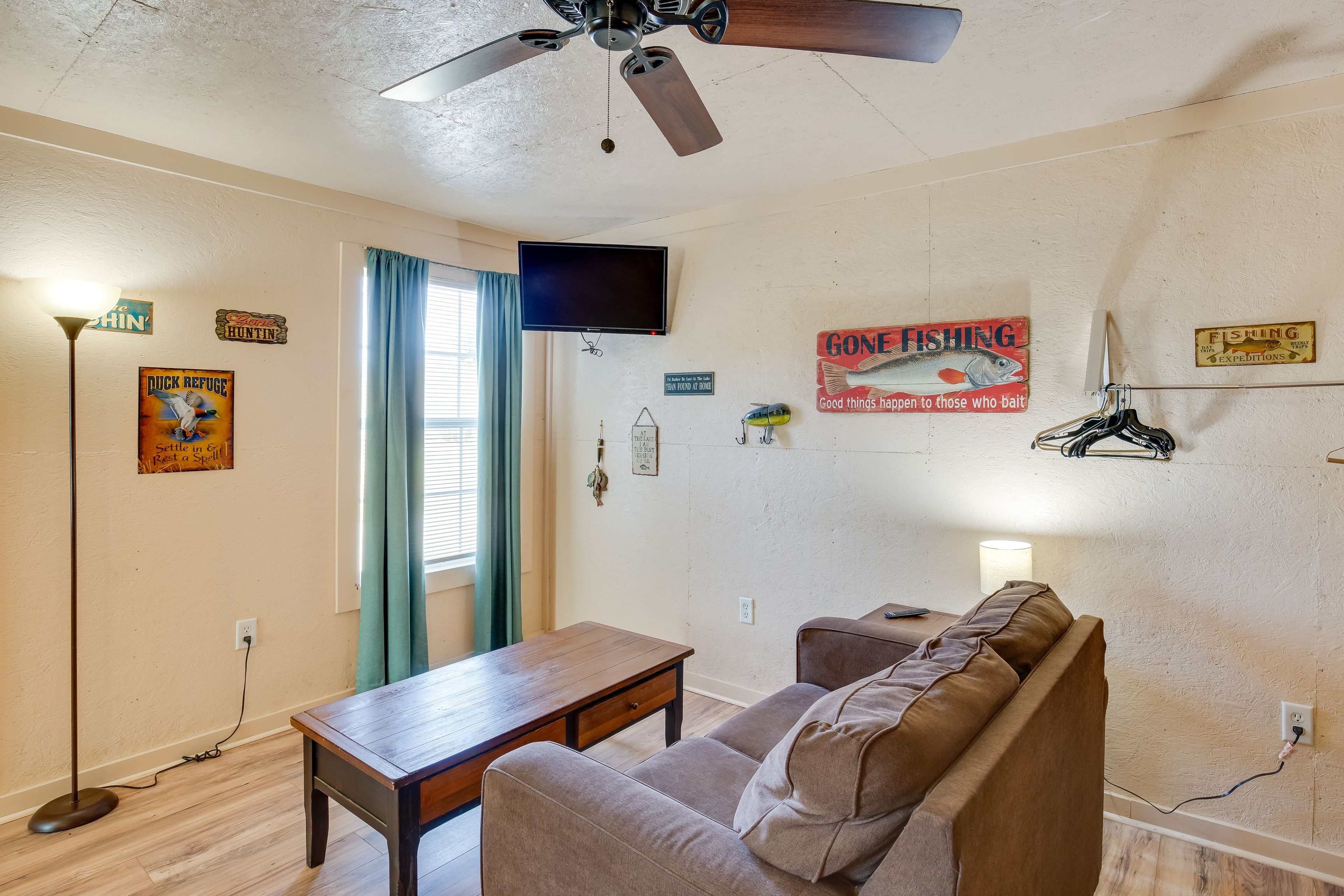 Living Room | Twin Sleeper Ottoman | Flat-Screen TV