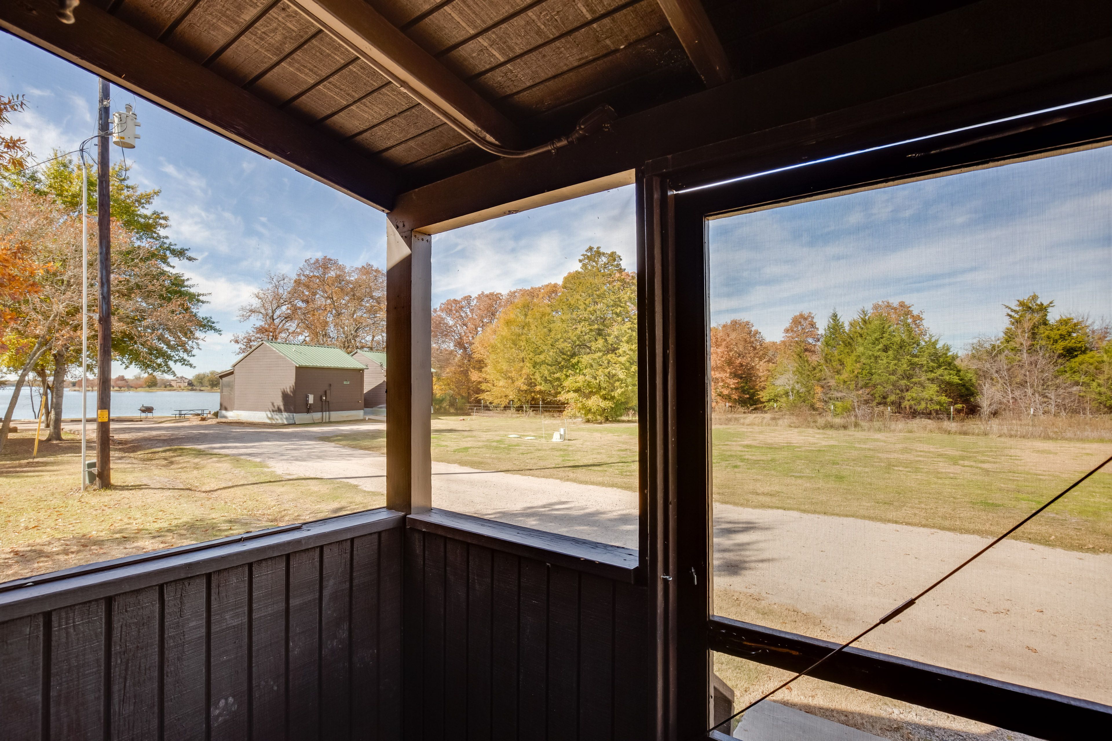 Screened-In Porch
