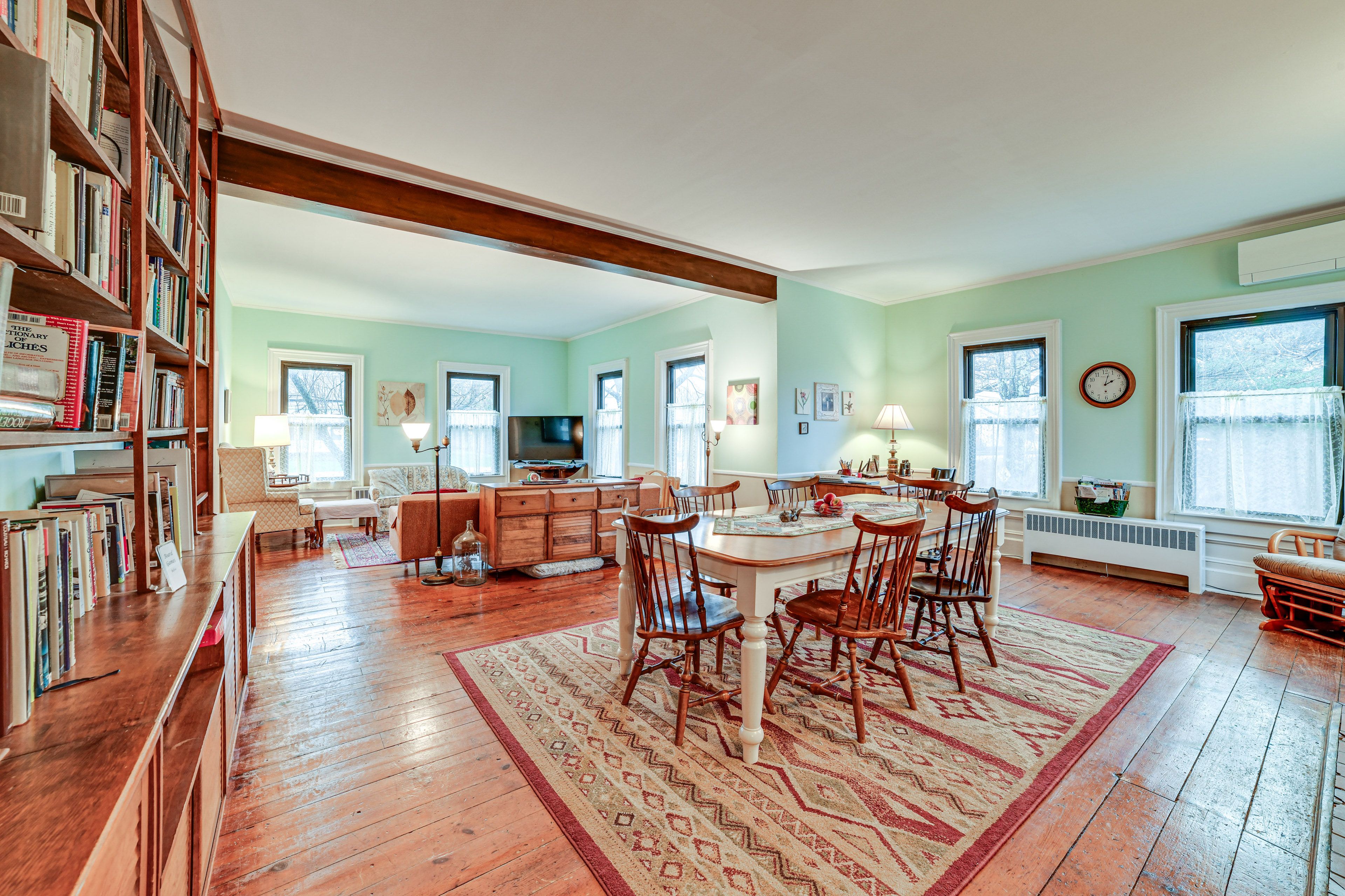 Dining Room | Dishware & Flatware Provided