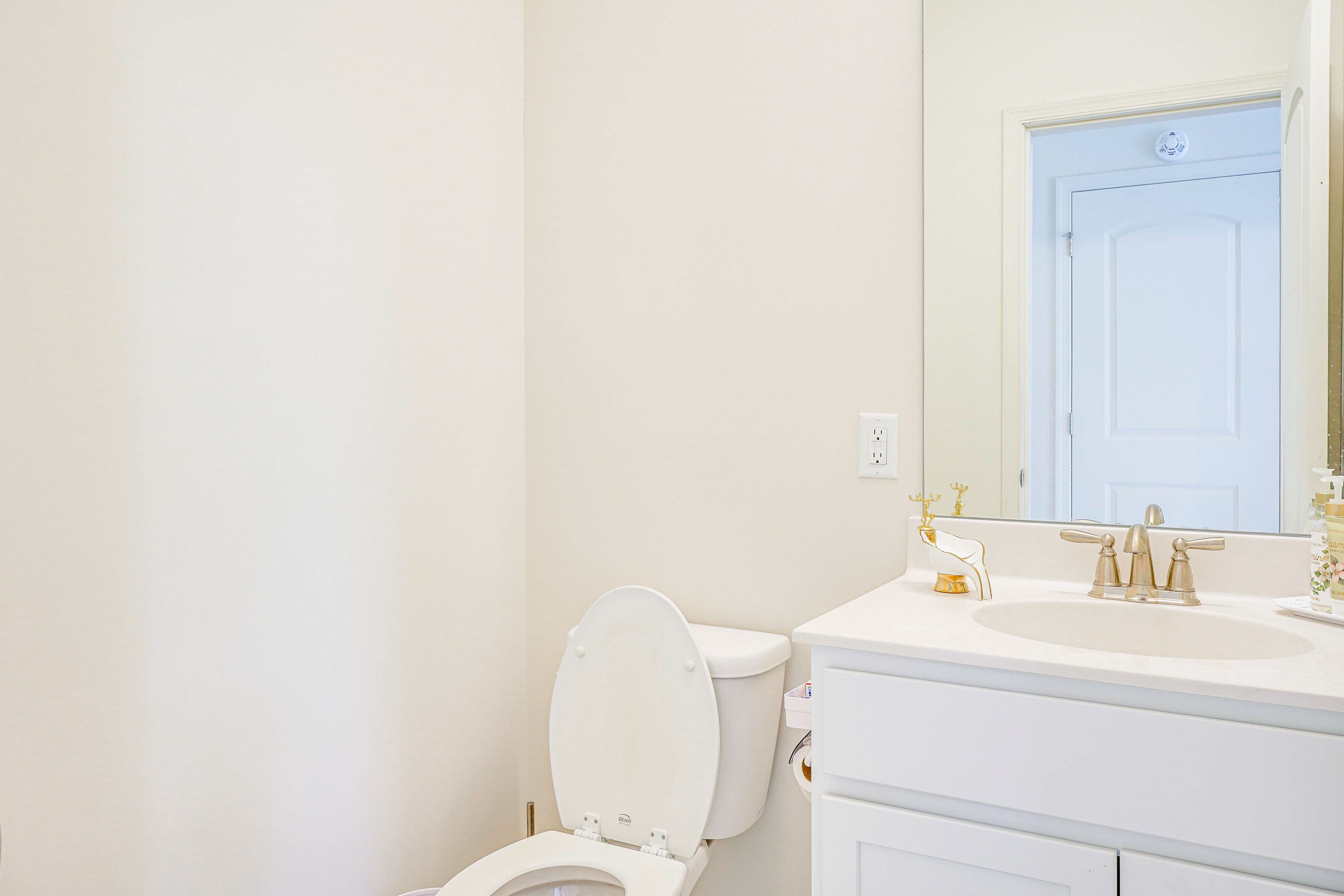 Half Bathroom | Basement Level