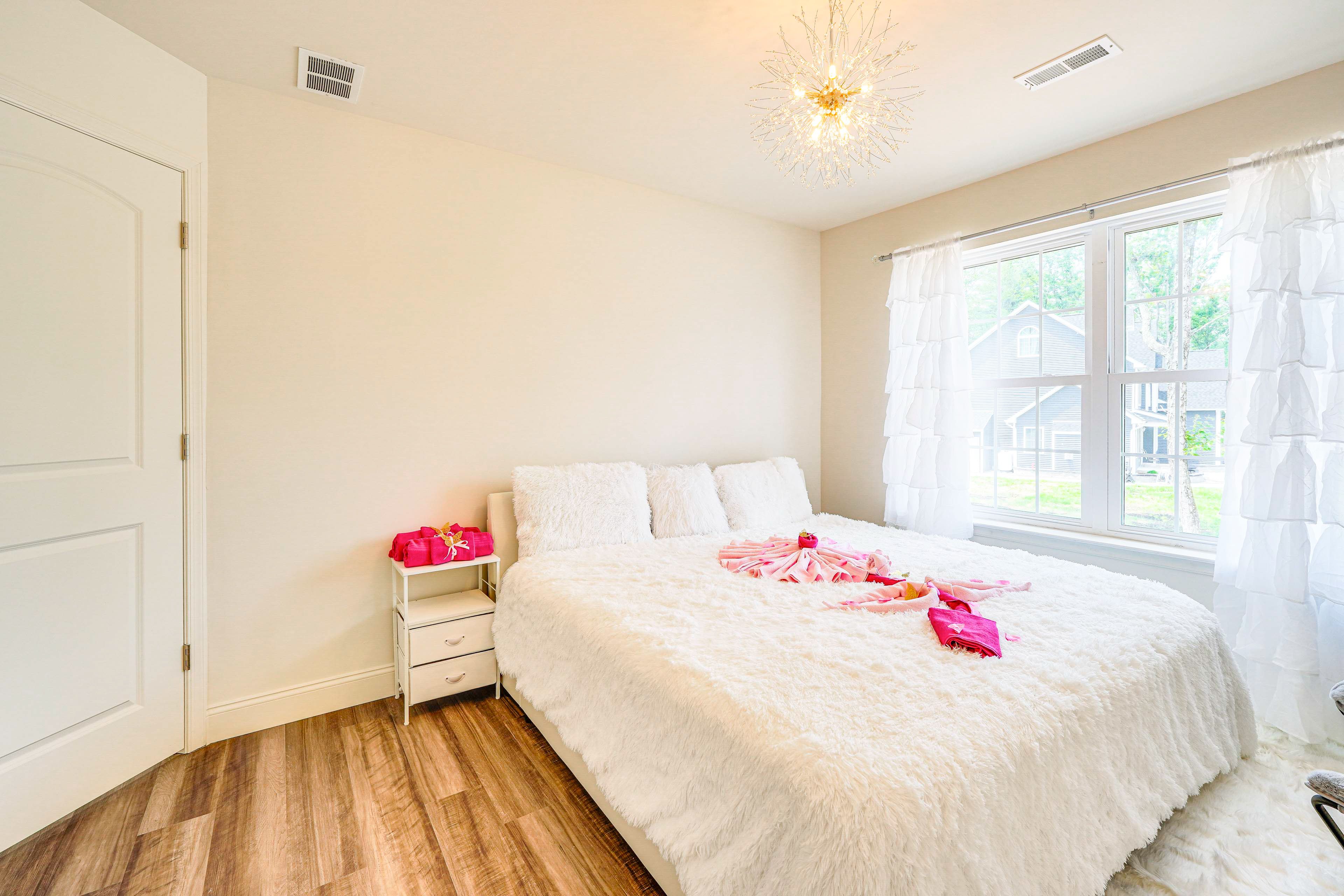Bedroom 2 | Queen Bed | 2nd Floor