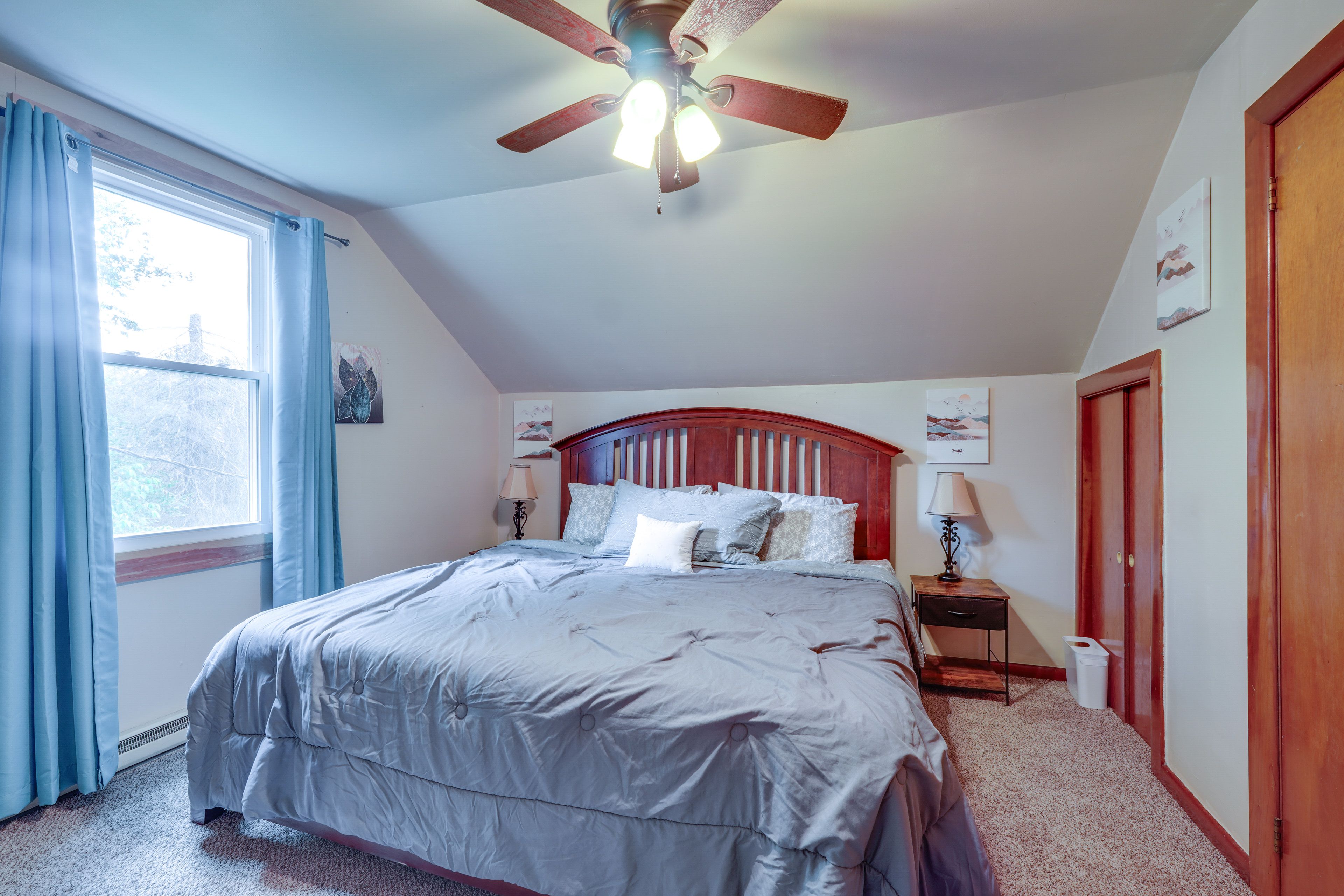 Bedroom 1 | King Bed | Twin Futon | 2nd Floor