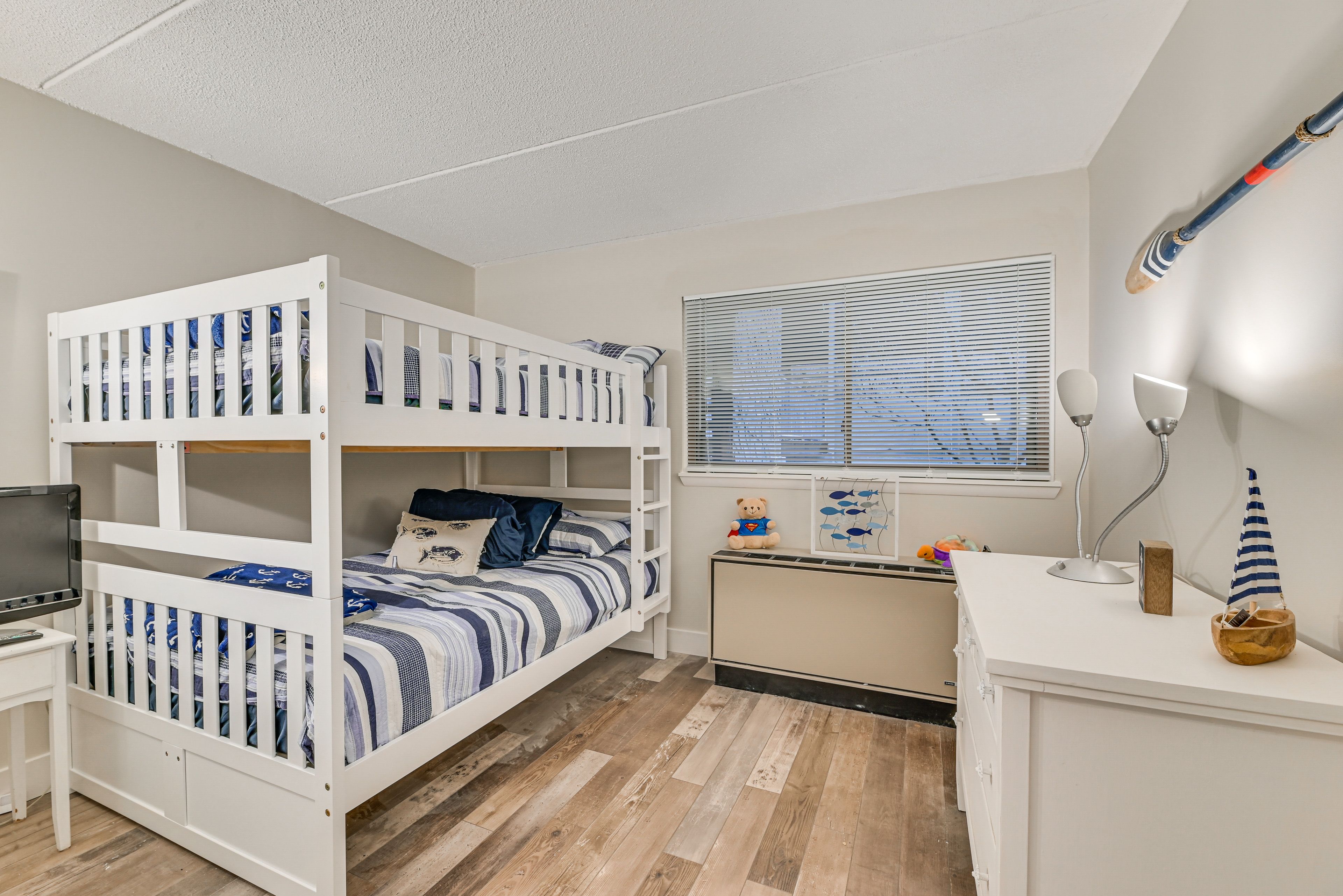 Bedroom 3 | Twin/Full Bunk Bed | Flat-Screen TV