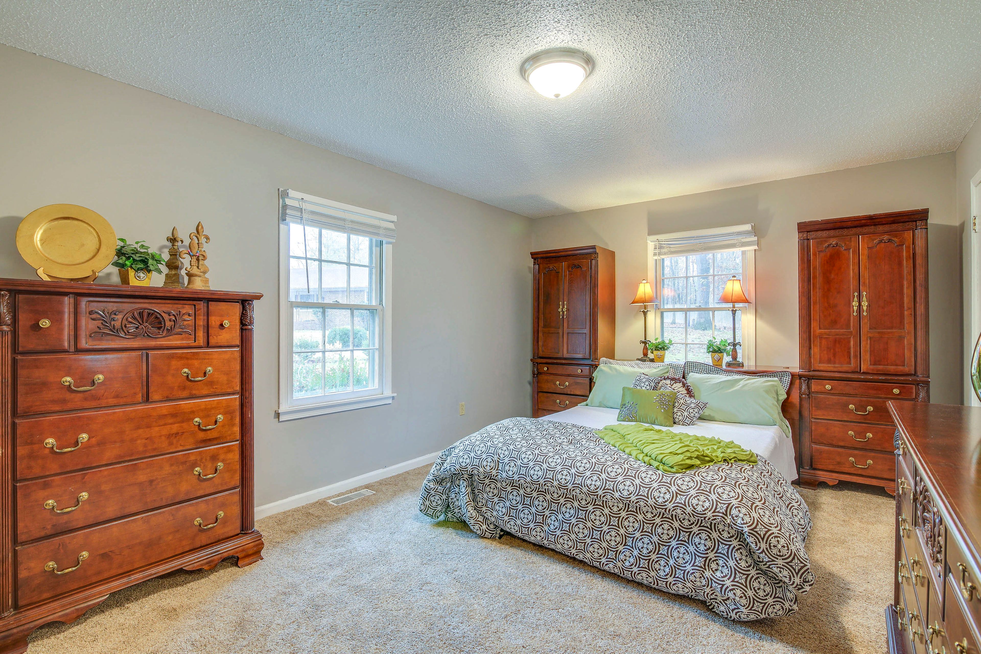 Bedroom 1 | King Bed | Linens Provided | Flat-Screen TV