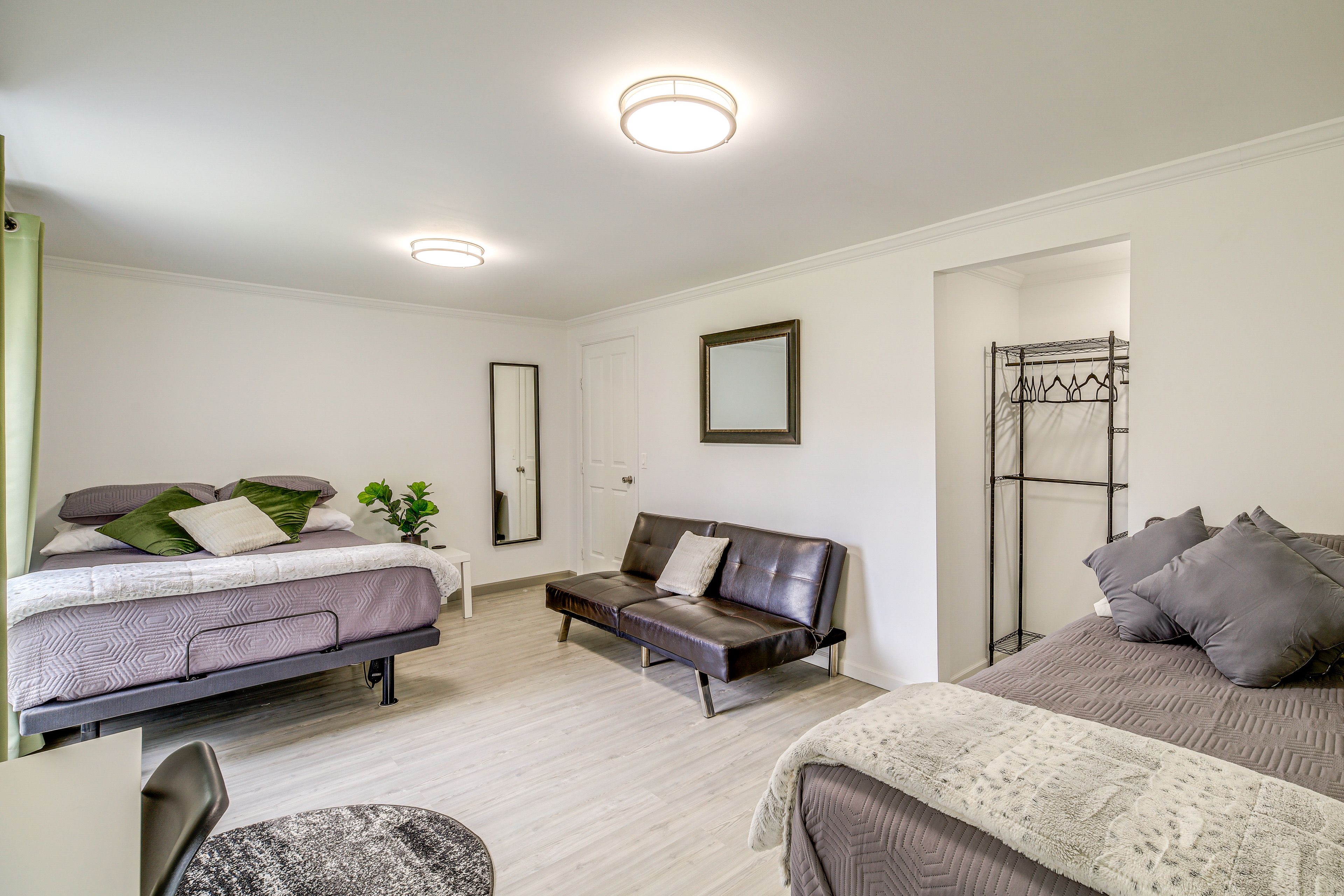 Bedroom 2 | Full Bed (Adjustable) | Twin Bed | Full Futon | Desk
