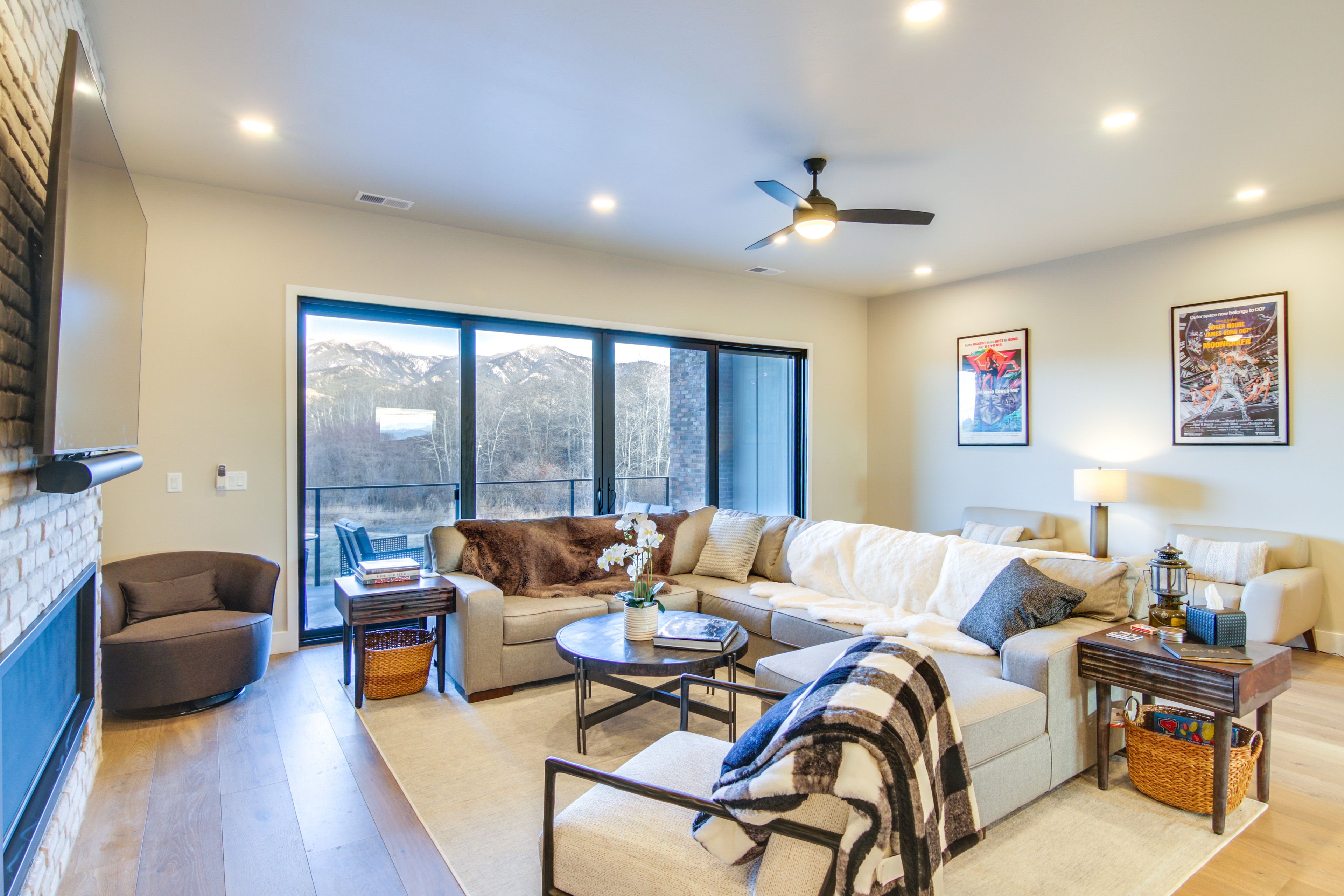 Living Room | Gas Fireplace | Smart TVs w/ Sonos Sound System