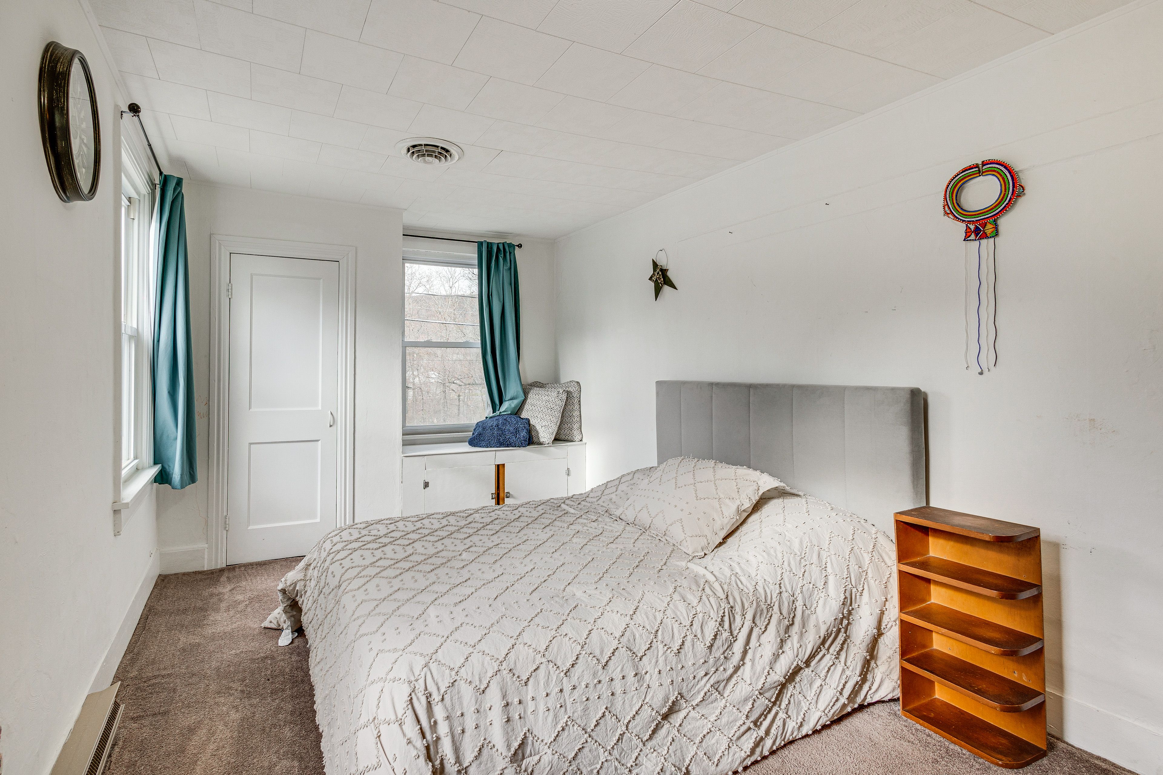 Bedroom 2 | 2nd Floor | Queen Bed