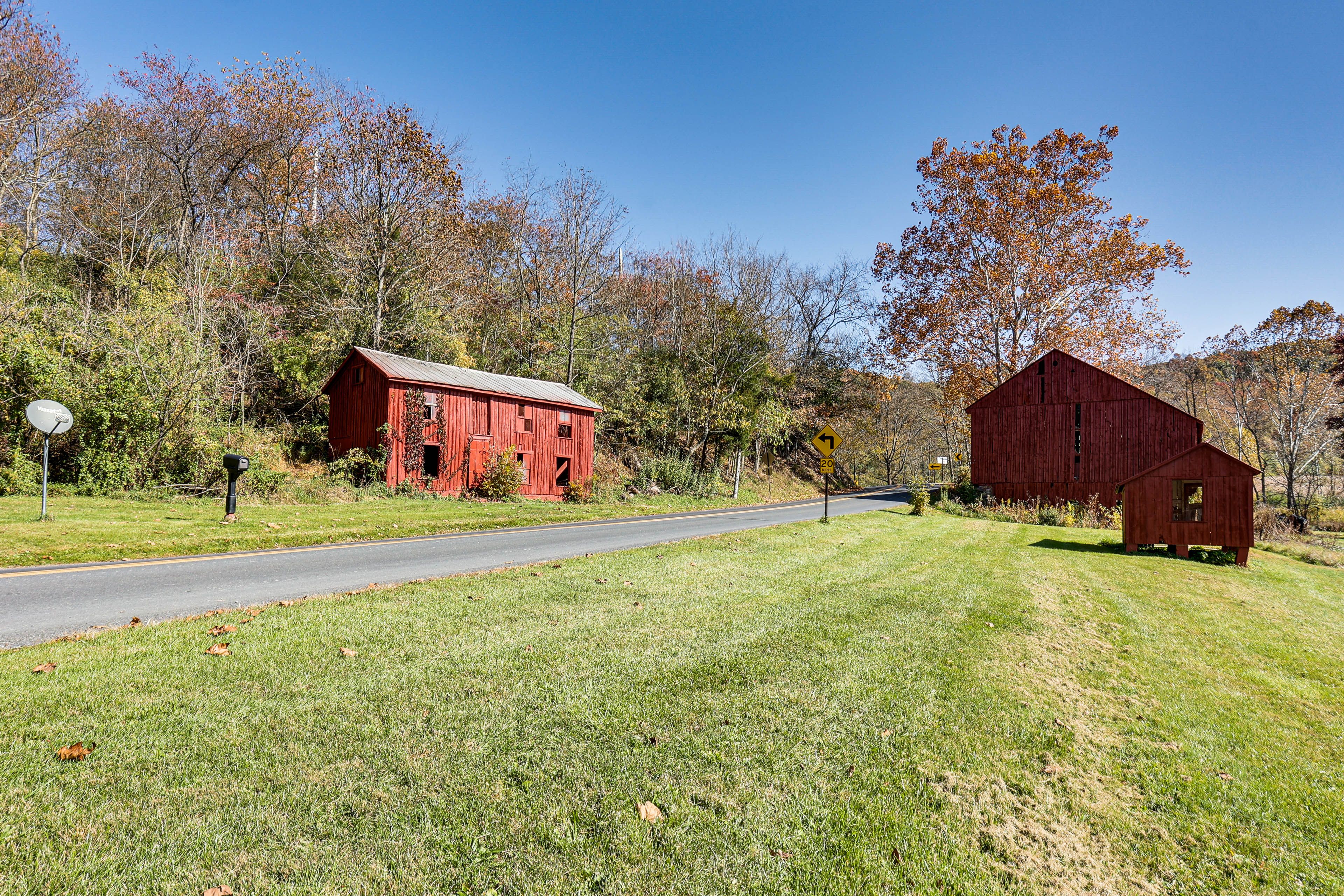 Parking | RV & Trailer Parking Allowed | Additional Open Field