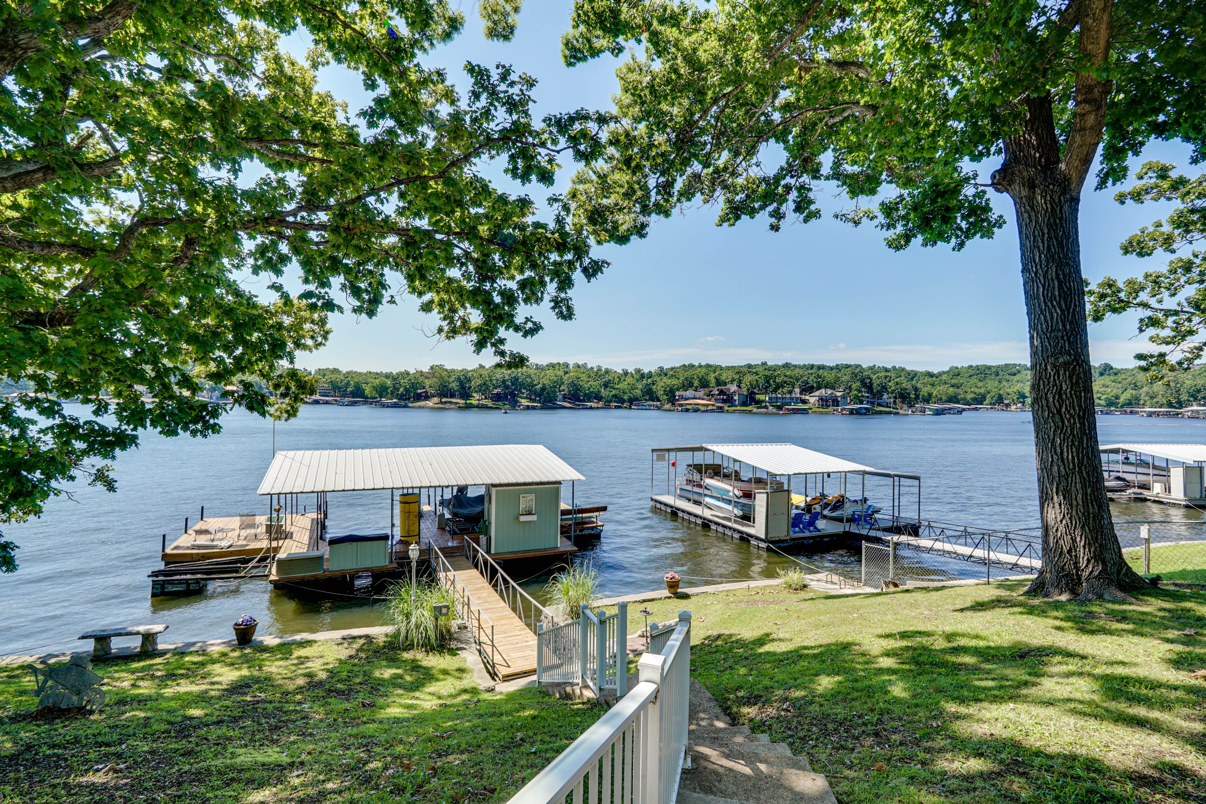 Private Boat Dock & 27' Slip | Kayak | Lake Access