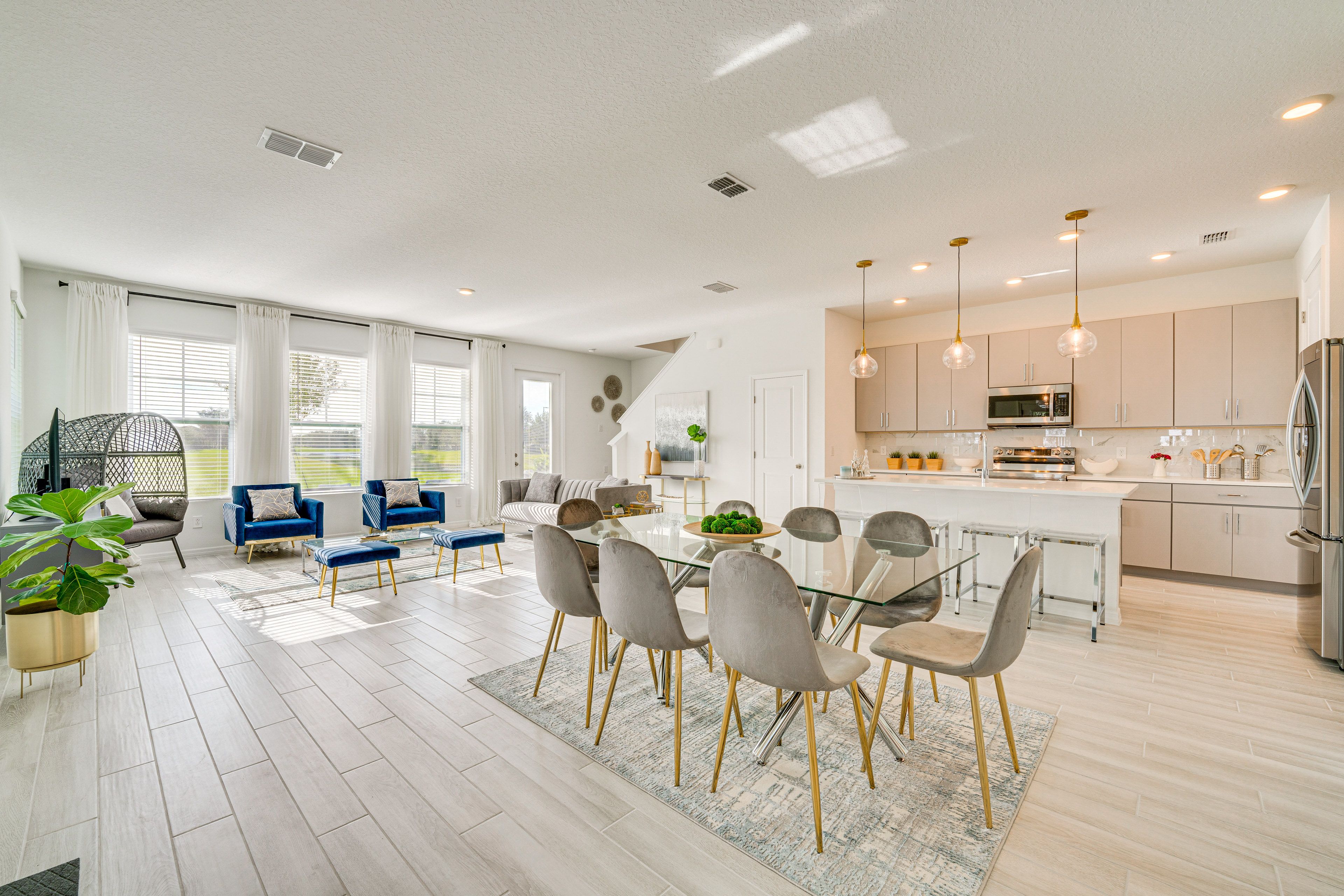 Dining Area | Dishware & Flatware