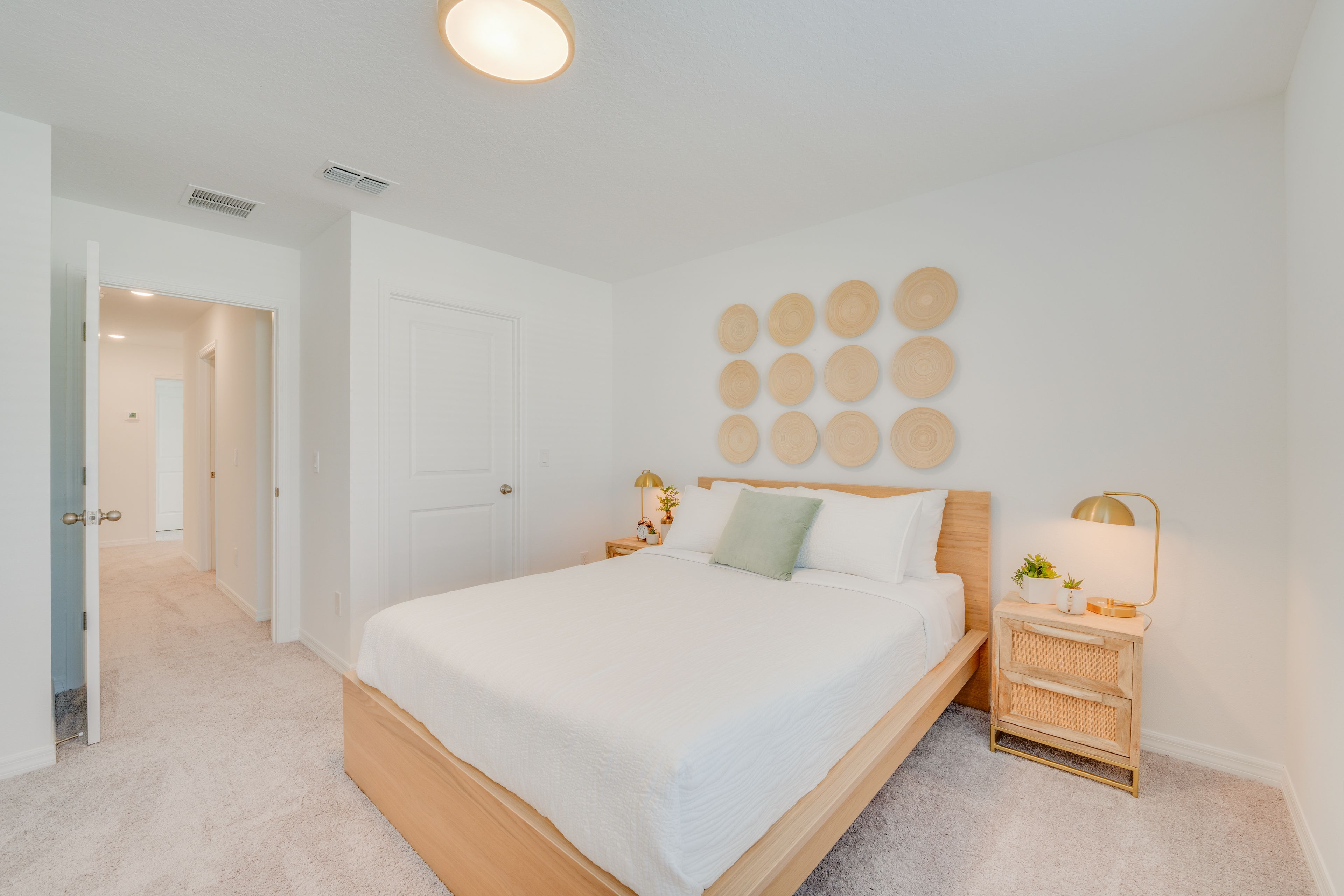 Bedroom 2 | Queen Bed