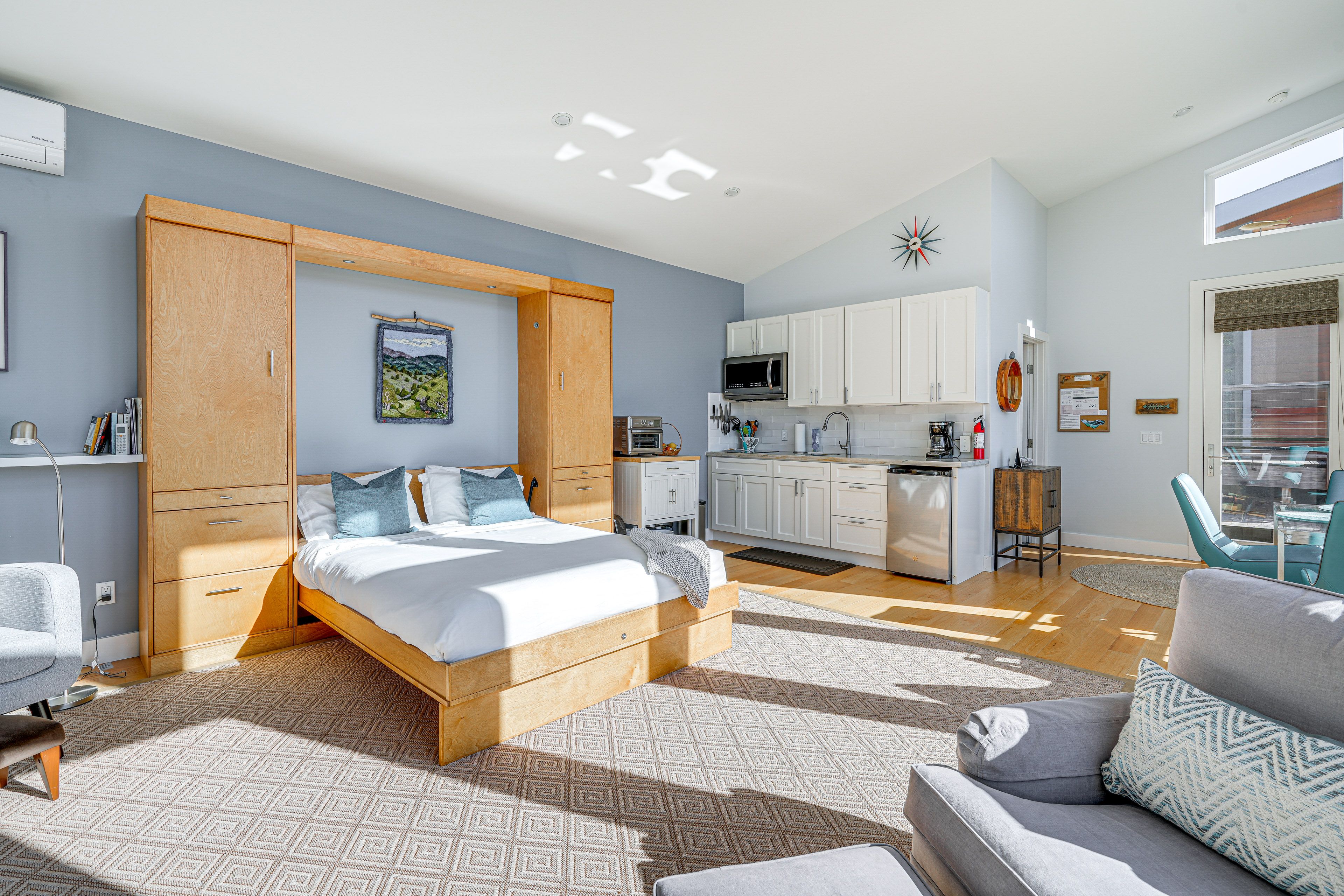 Sleeping Area | Queen Murphy Bed